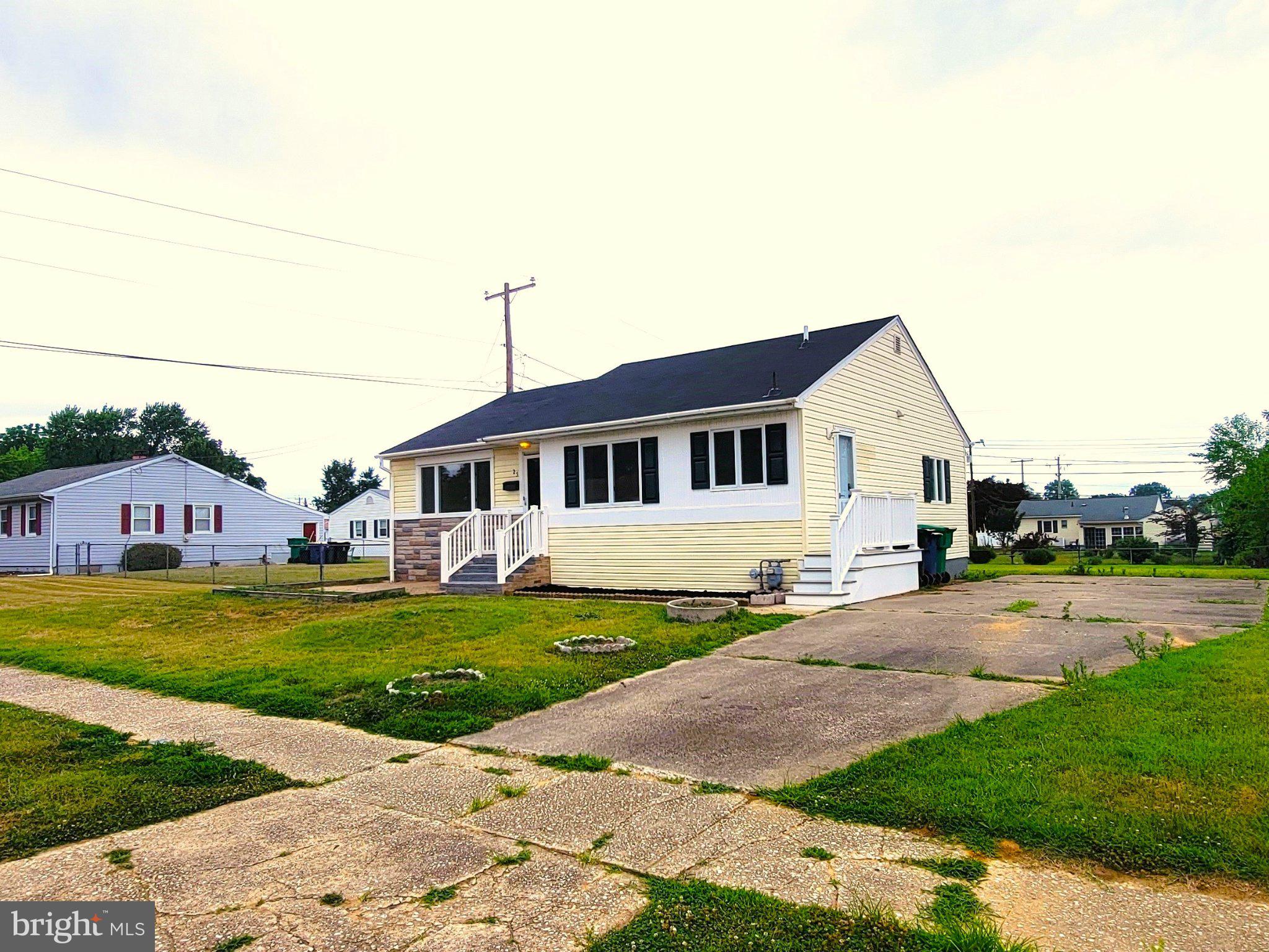 25 BRIAR LANE