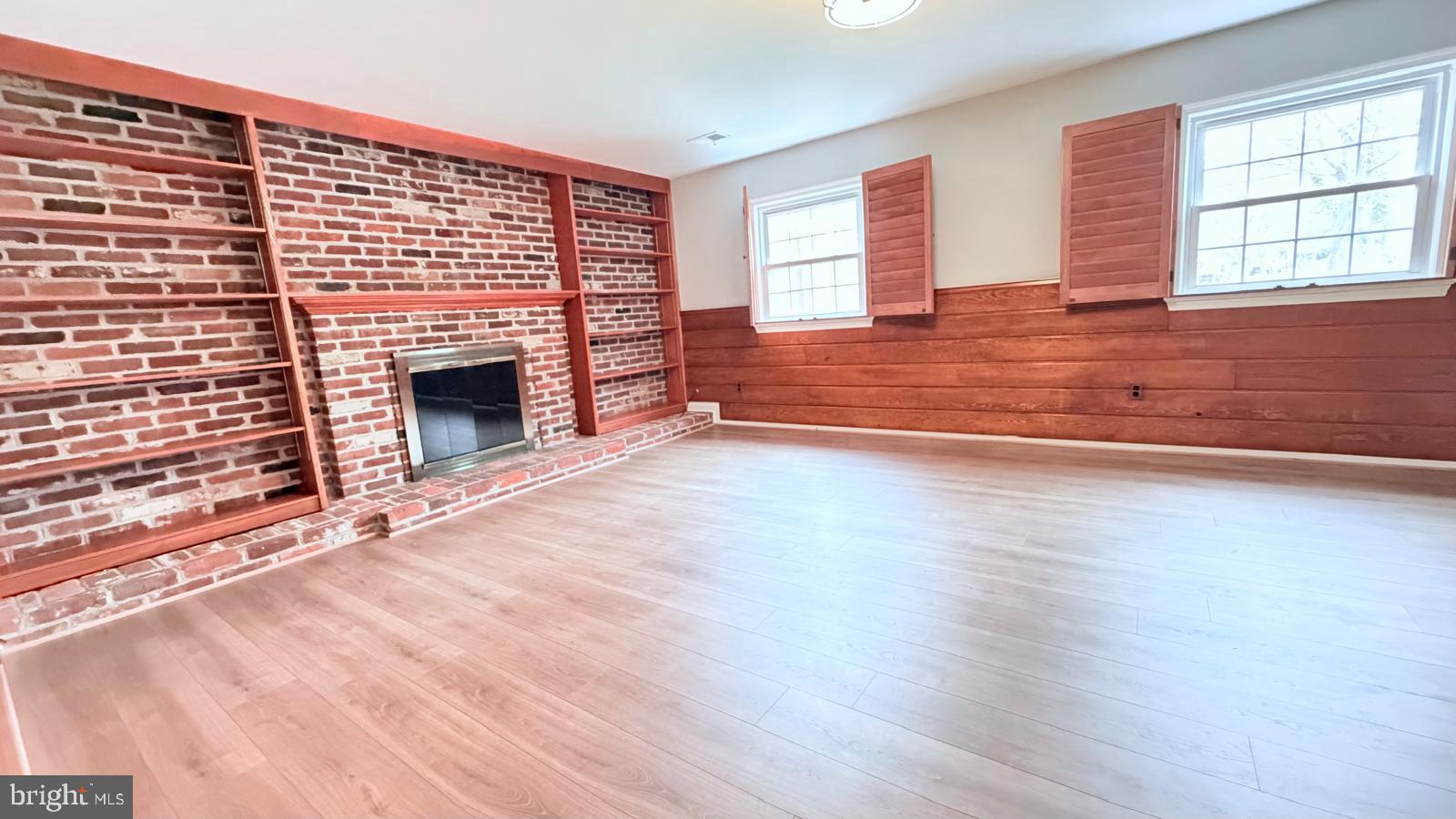 POTOMAC WOODS - Residential