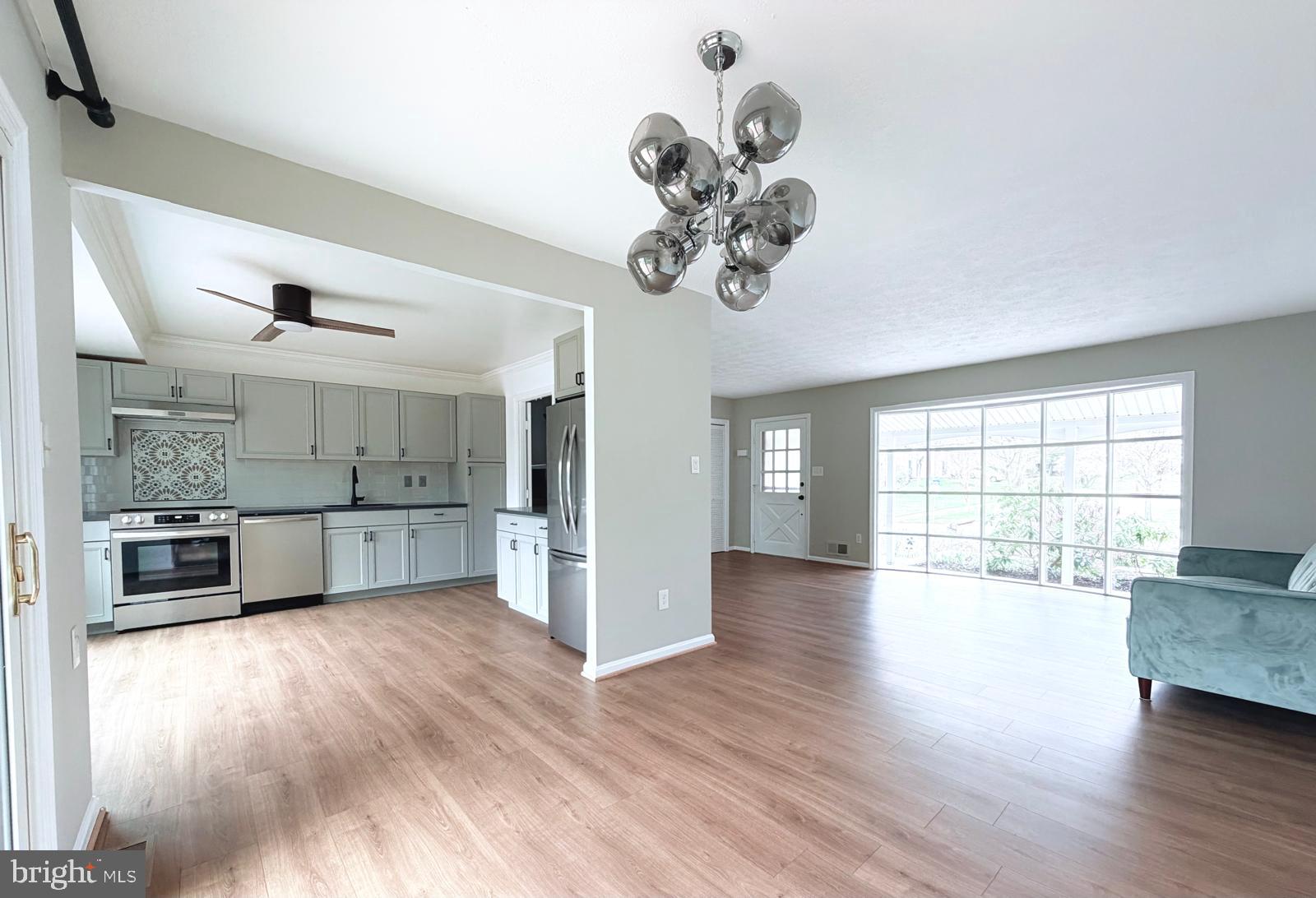 POTOMAC WOODS - Residential