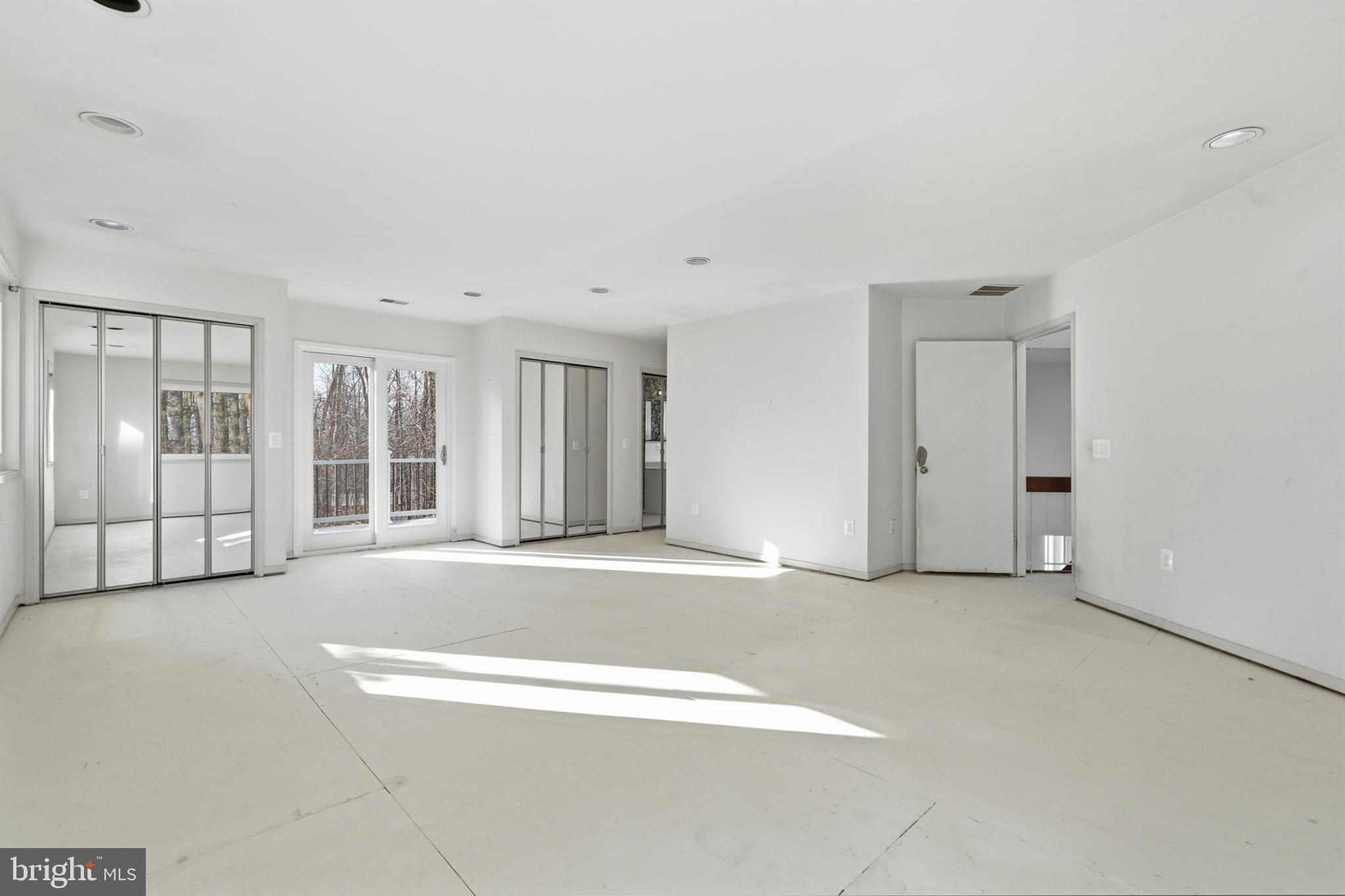 DENIT ESTATES - Residential