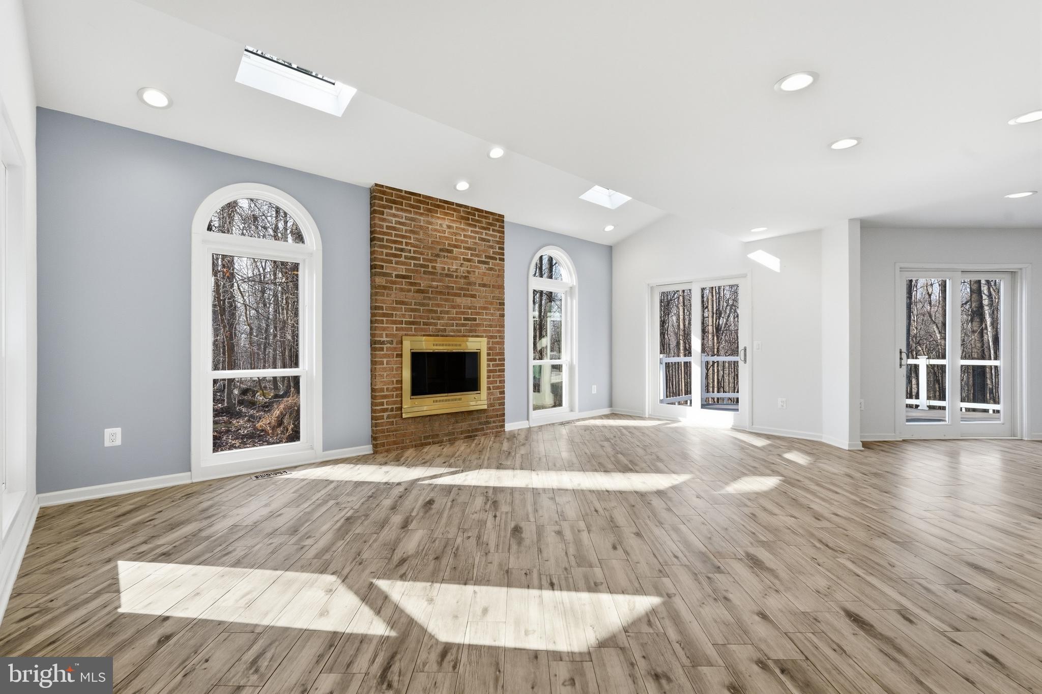 DENIT ESTATES - Residential