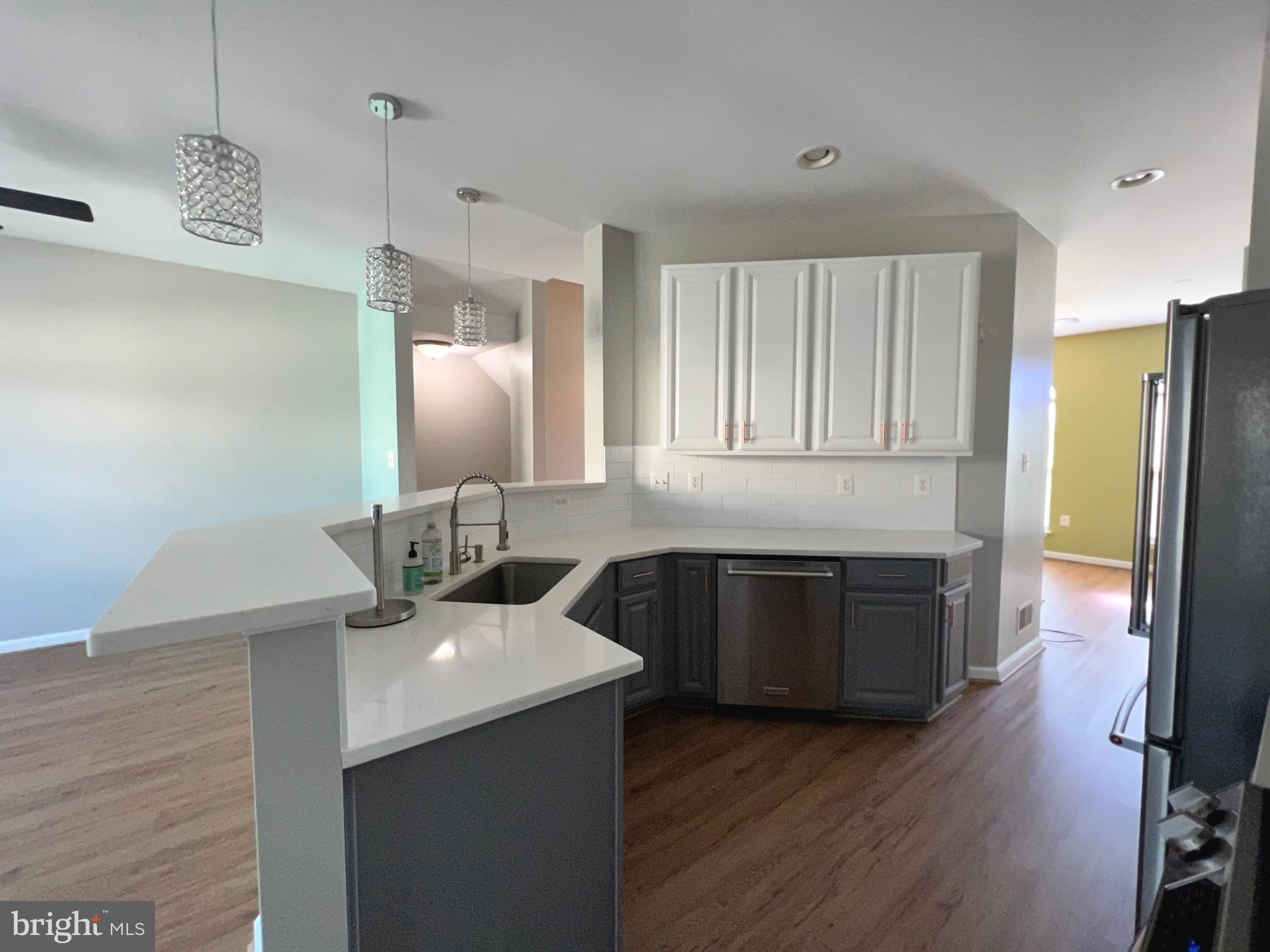 HUNTFIELD - Residential Lease