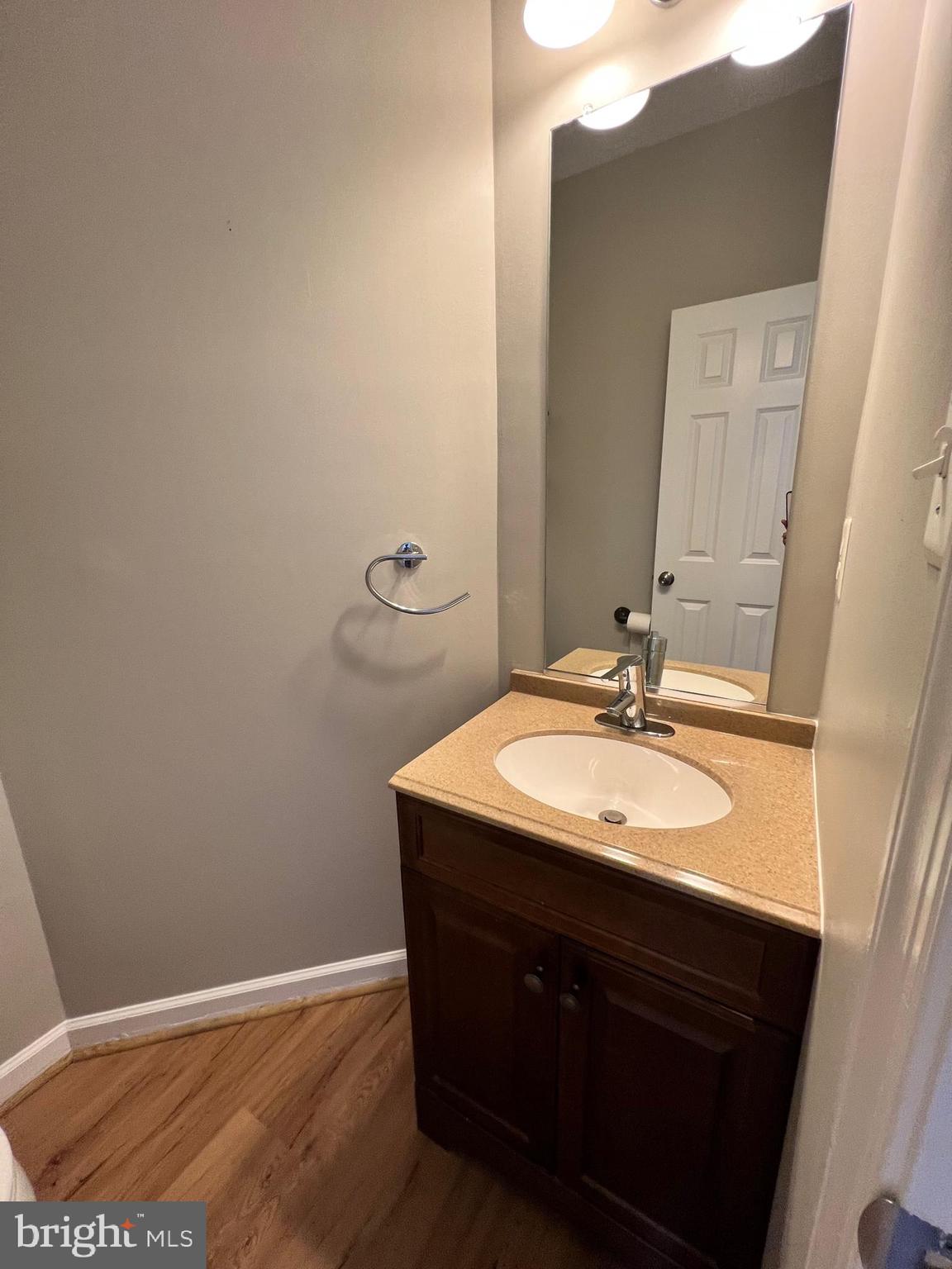 HUNTFIELD - Residential Lease