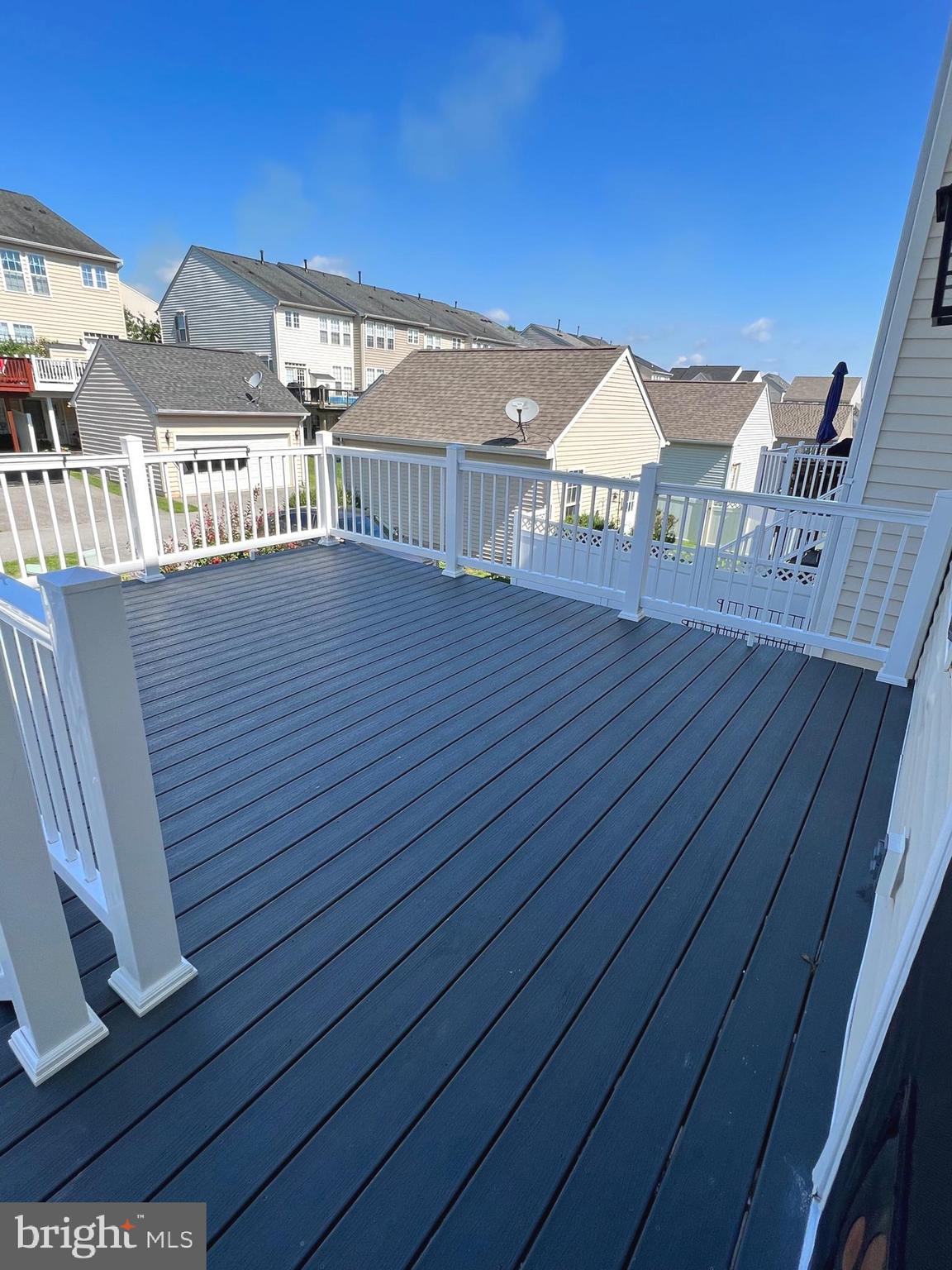 HUNTFIELD - Residential Lease