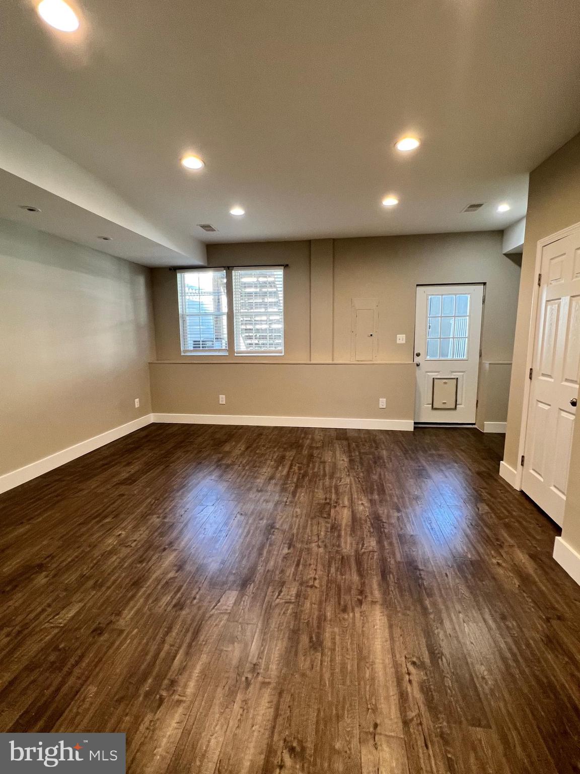 HUNTFIELD - Residential Lease