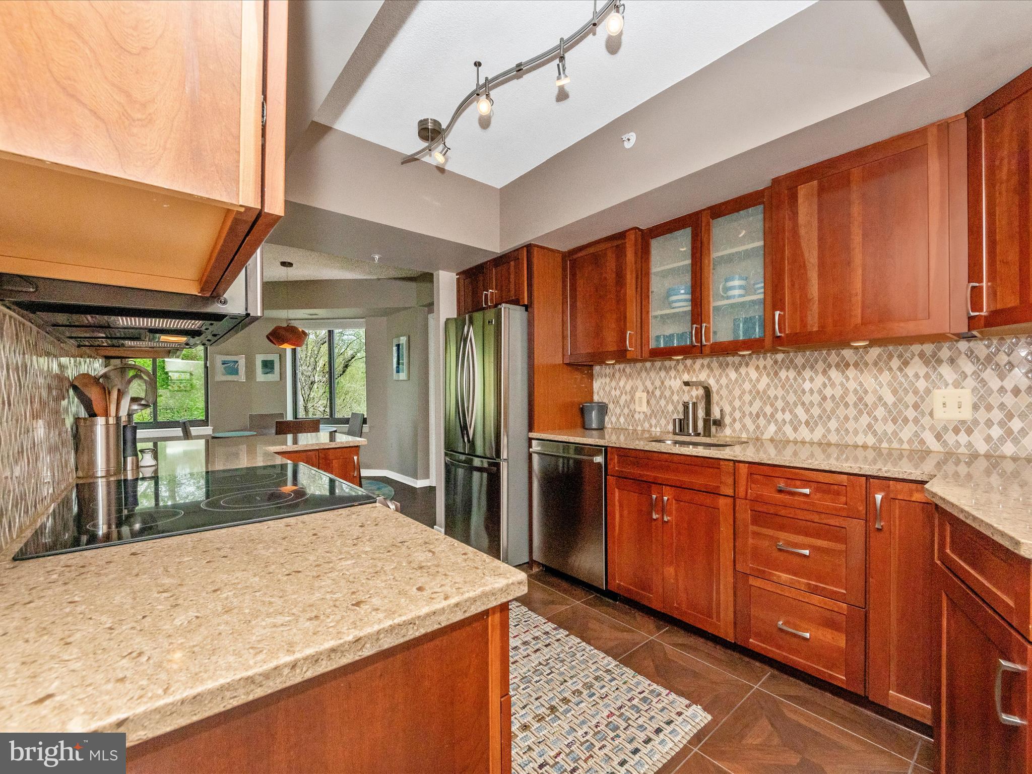 WILDE LAKE - Residential