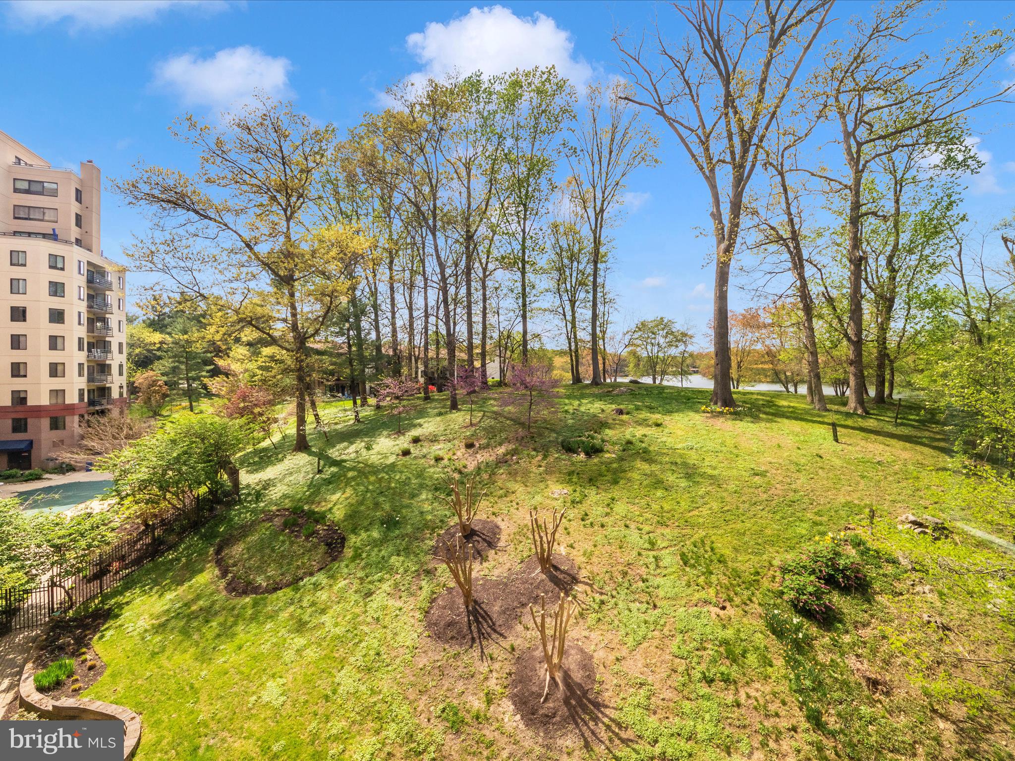 WILDE LAKE - Residential