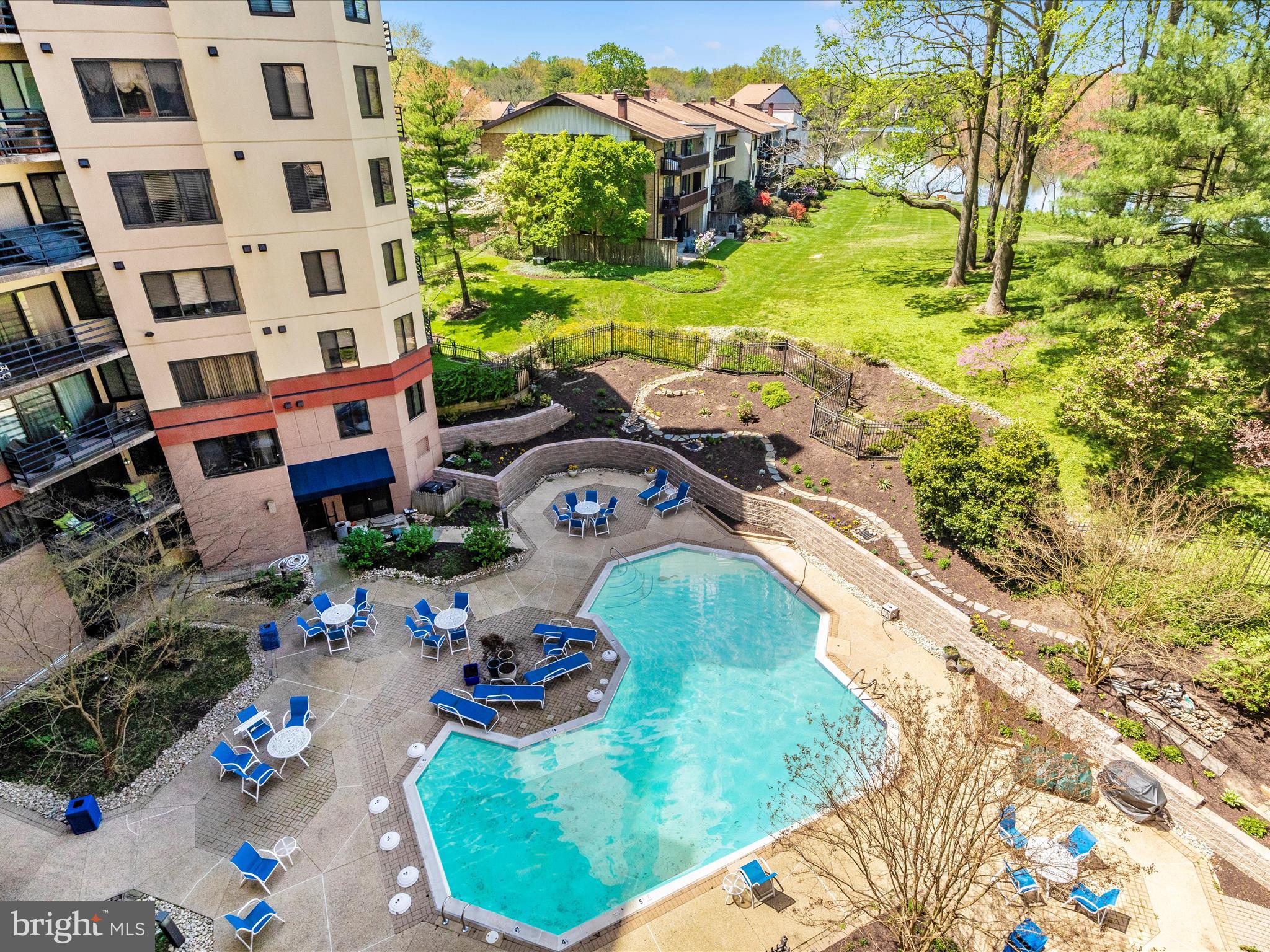 WILDE LAKE - Residential