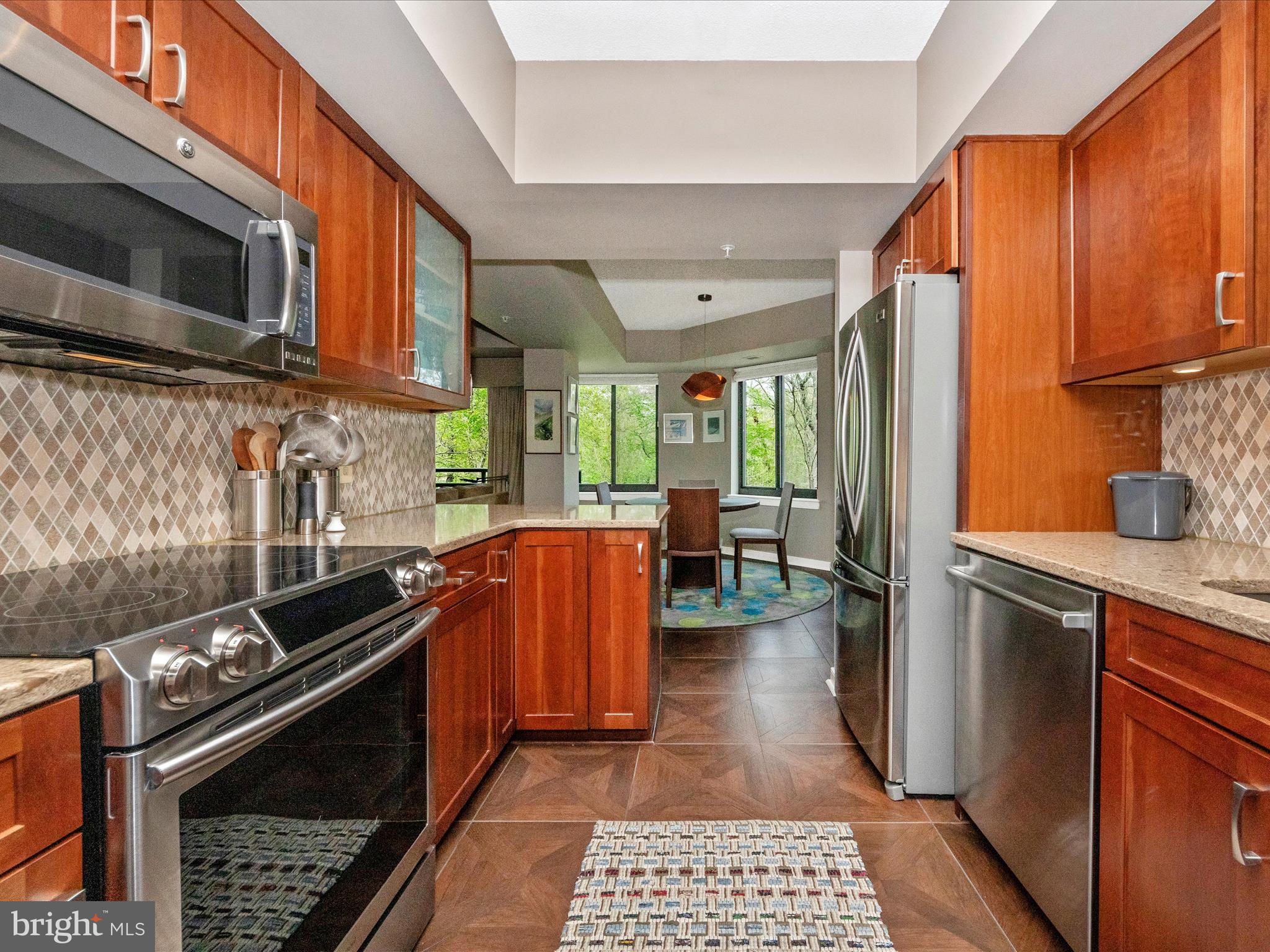 WILDE LAKE - Residential