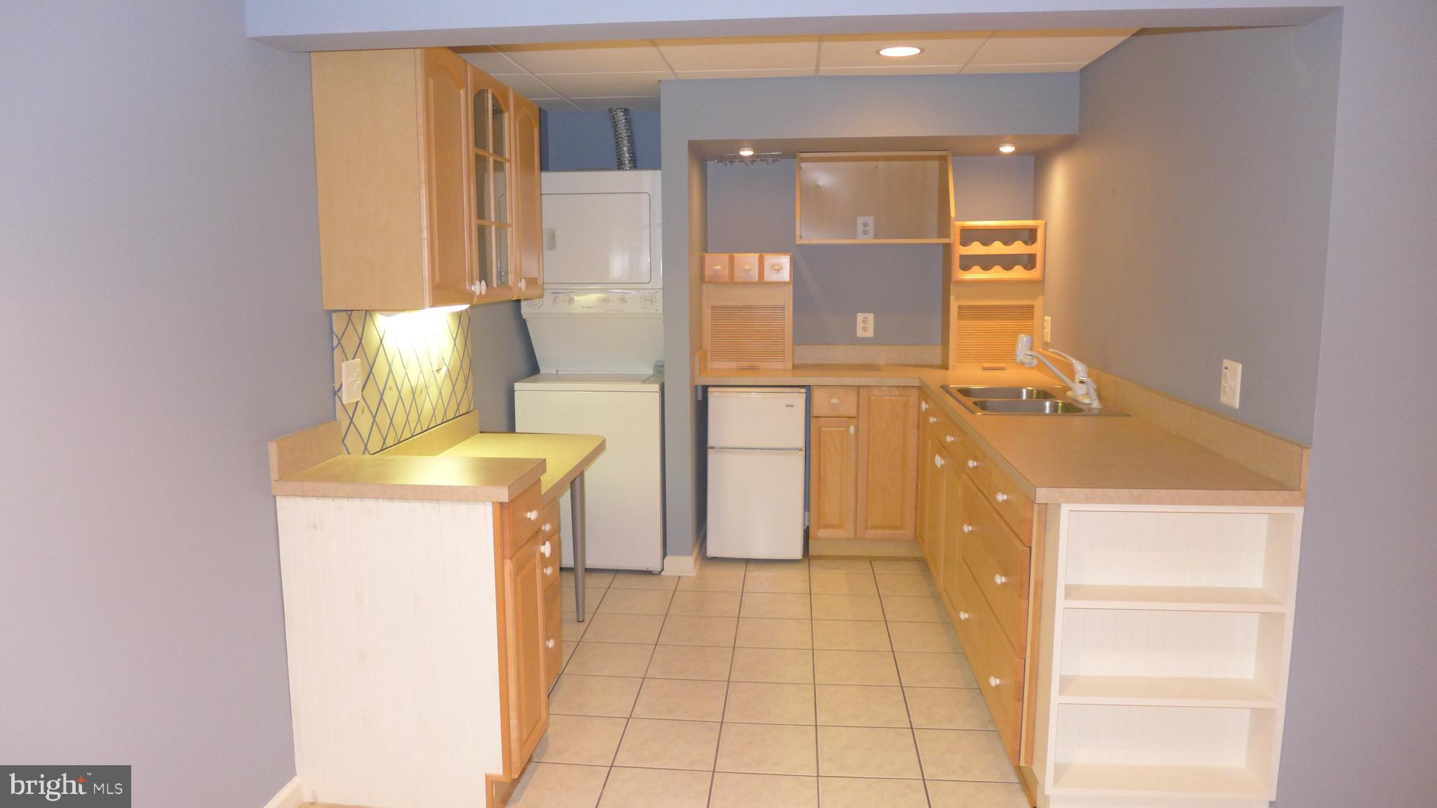 VINEYARD OAK - Residential Lease