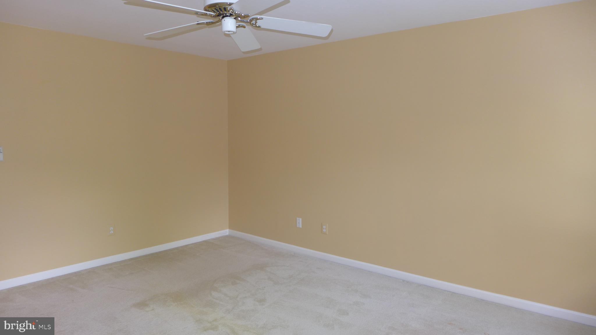 VINEYARD OAK - Residential Lease