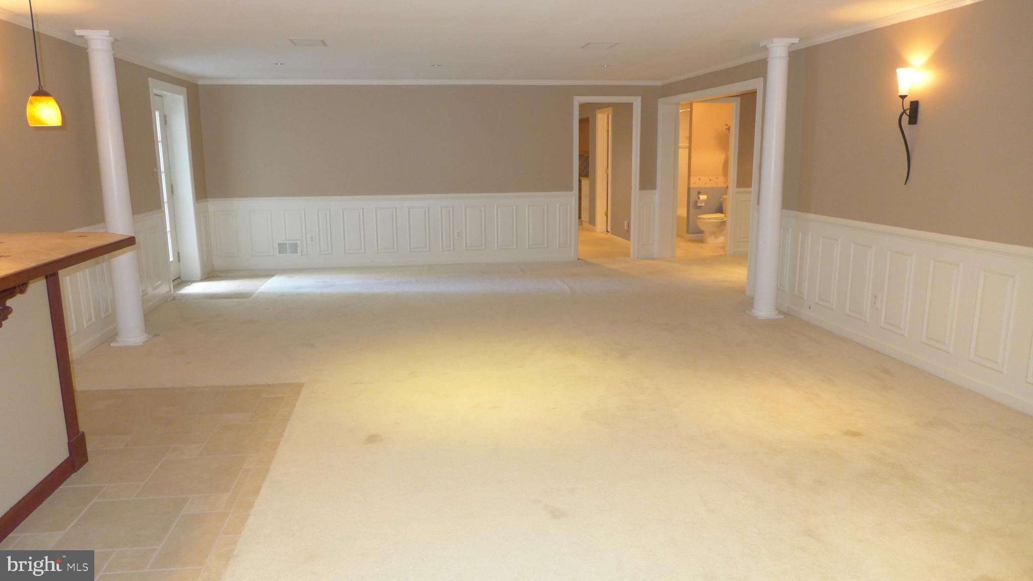 VINEYARD OAK - Residential Lease