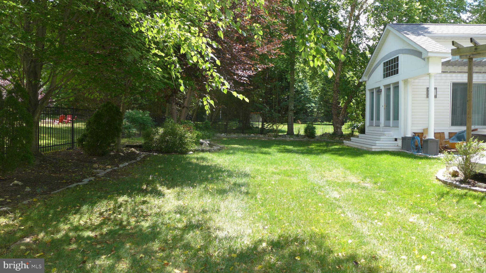 VINEYARD OAK - Residential Lease