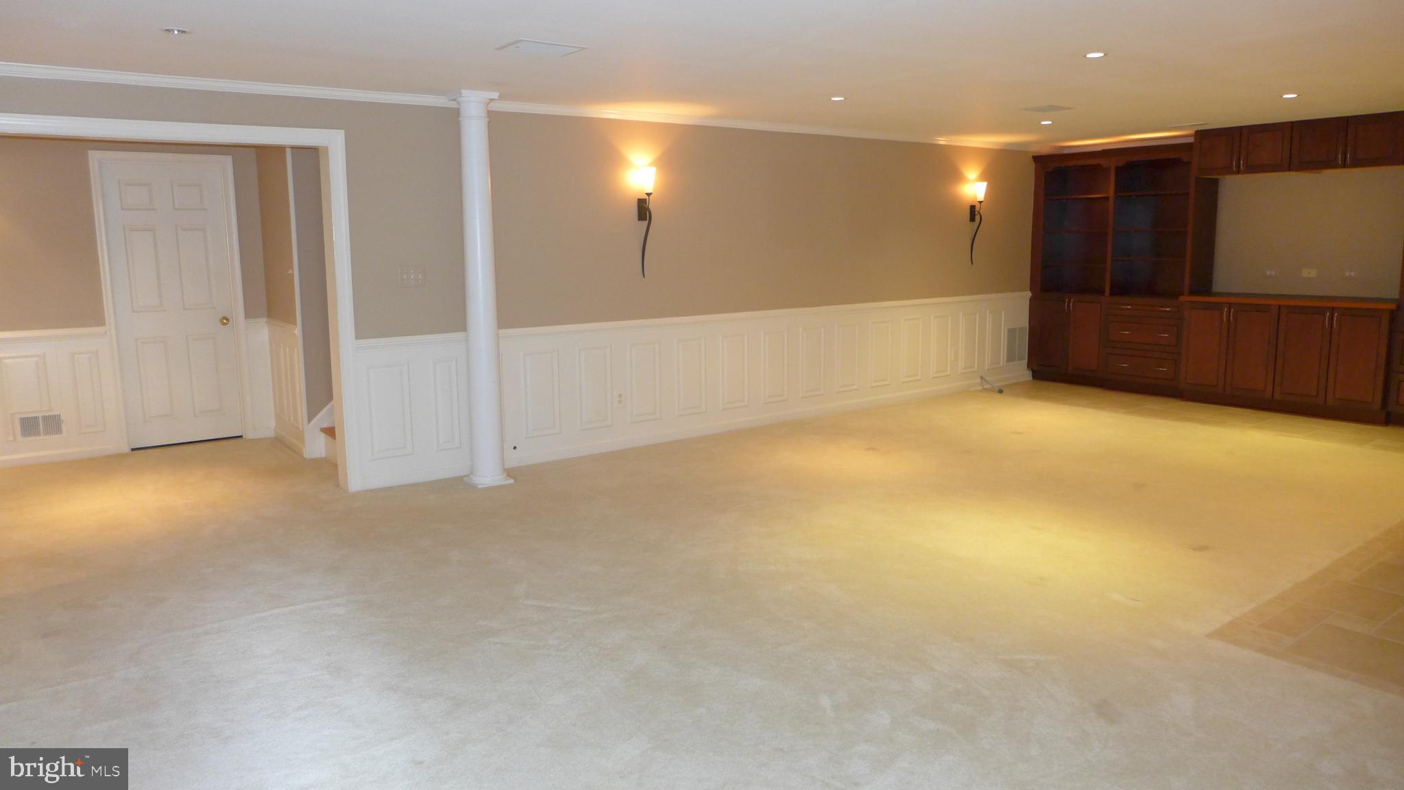 VINEYARD OAK - Residential Lease