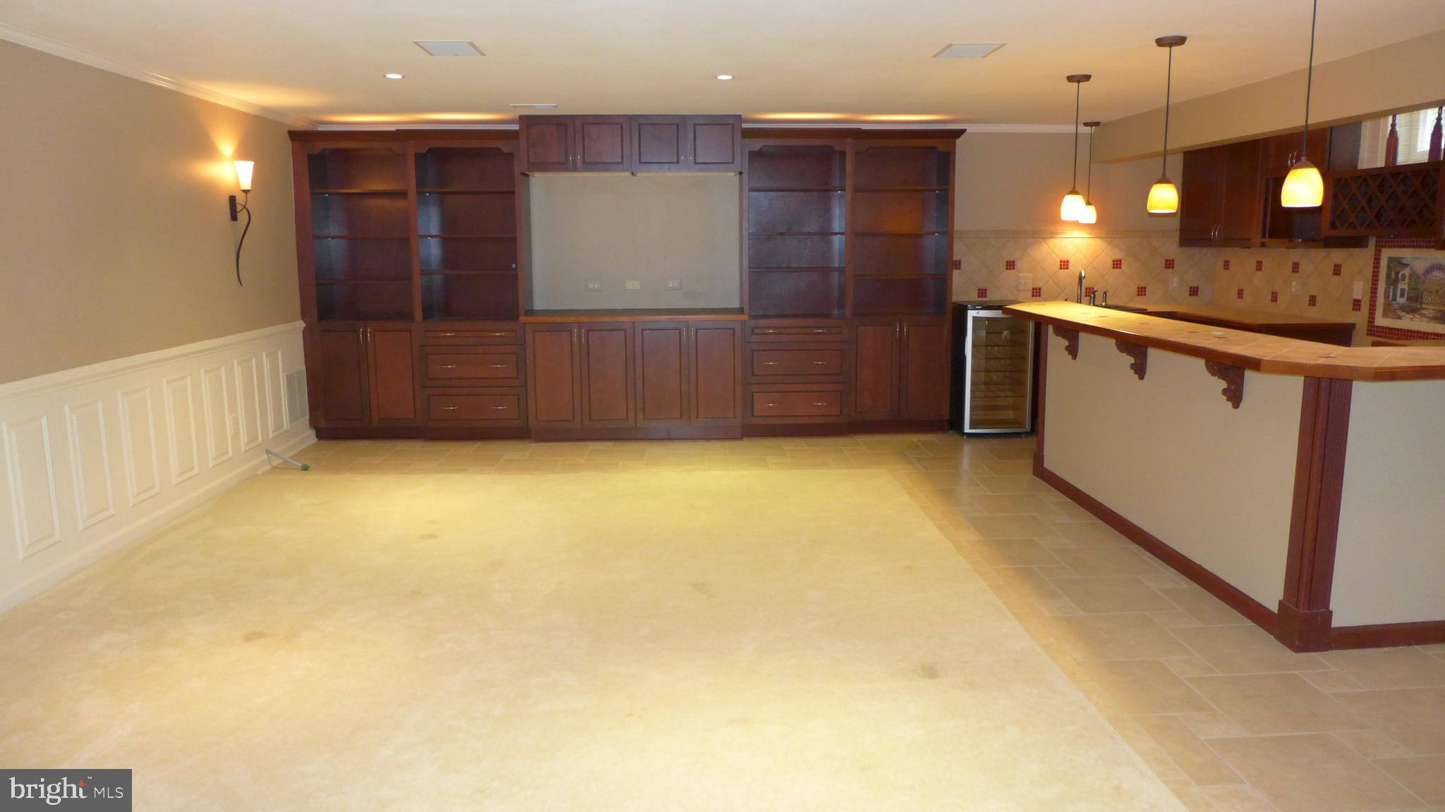 VINEYARD OAK - Residential Lease