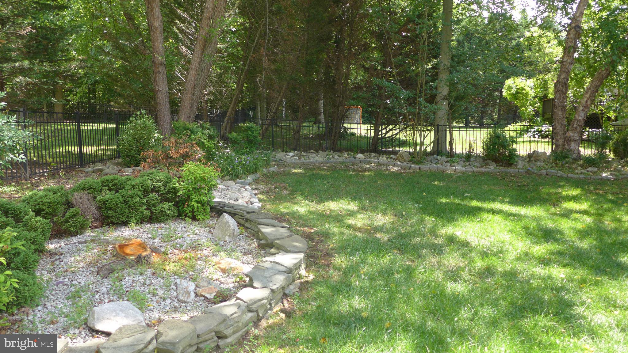 VINEYARD OAK - Residential Lease