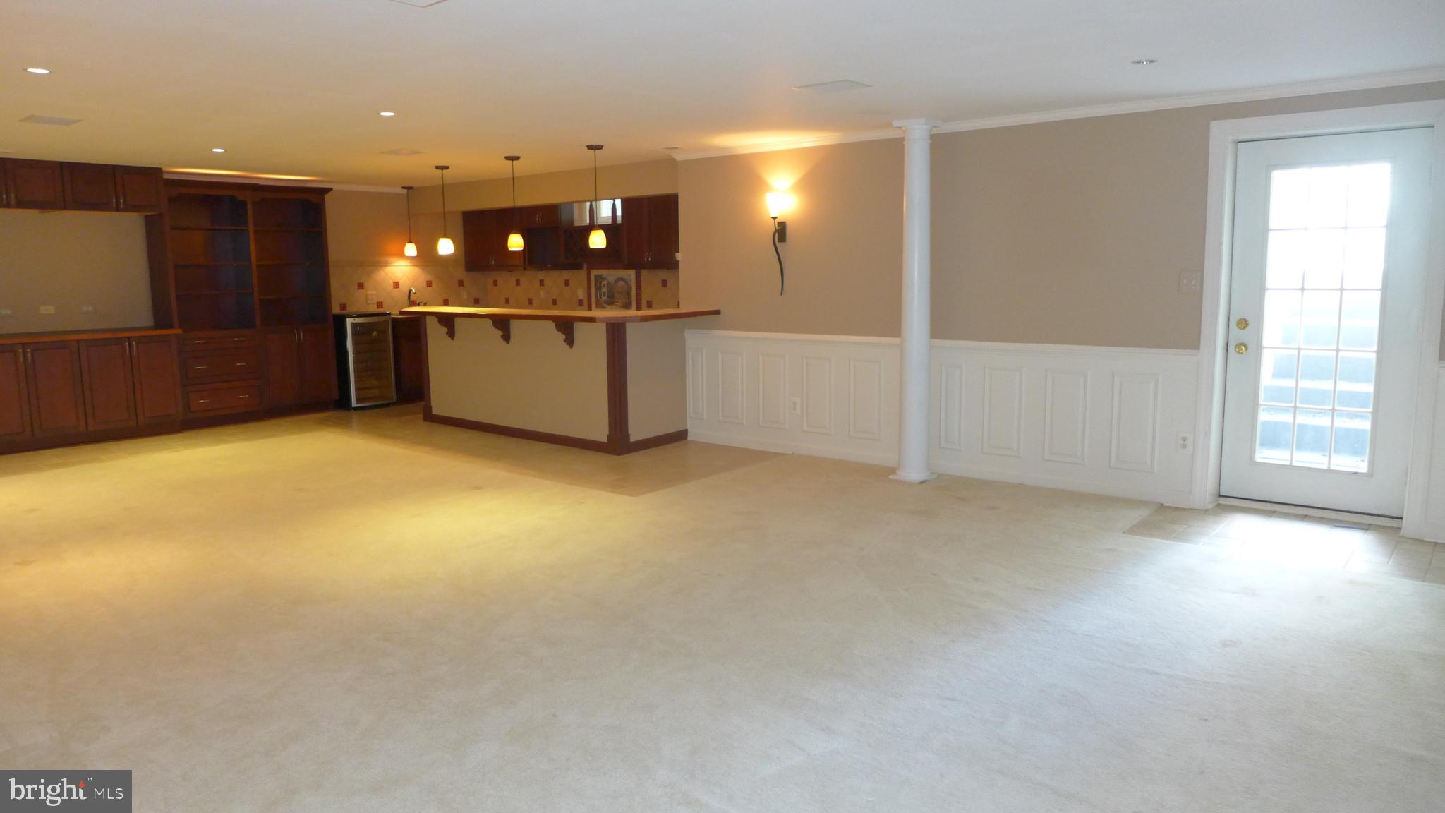 VINEYARD OAK - Residential Lease