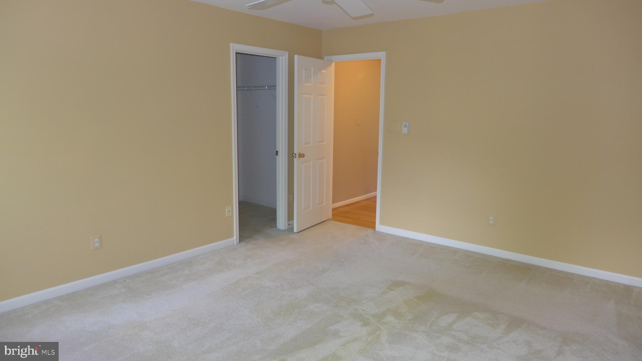 VINEYARD OAK - Residential Lease