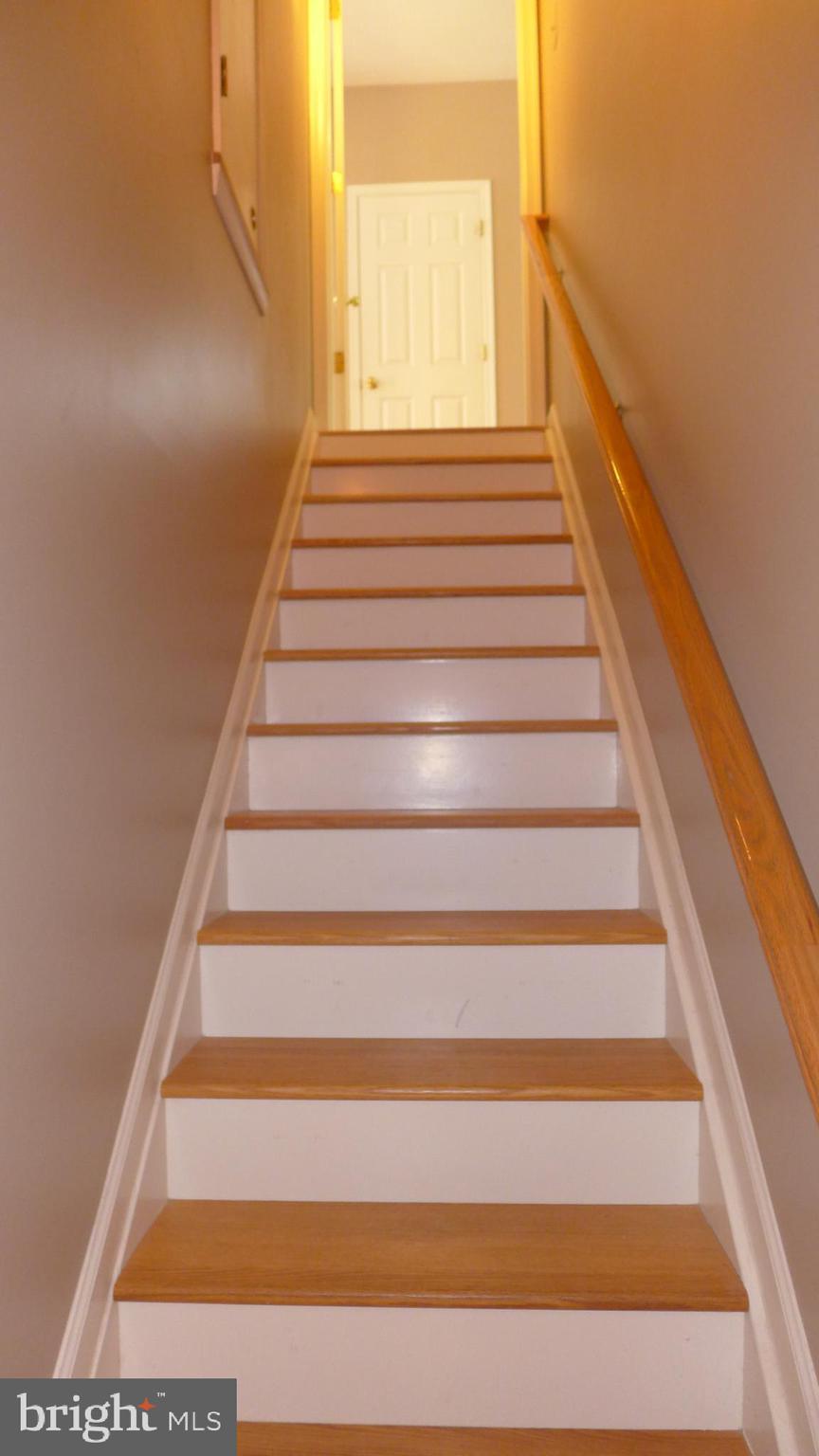 VINEYARD OAK - Residential Lease