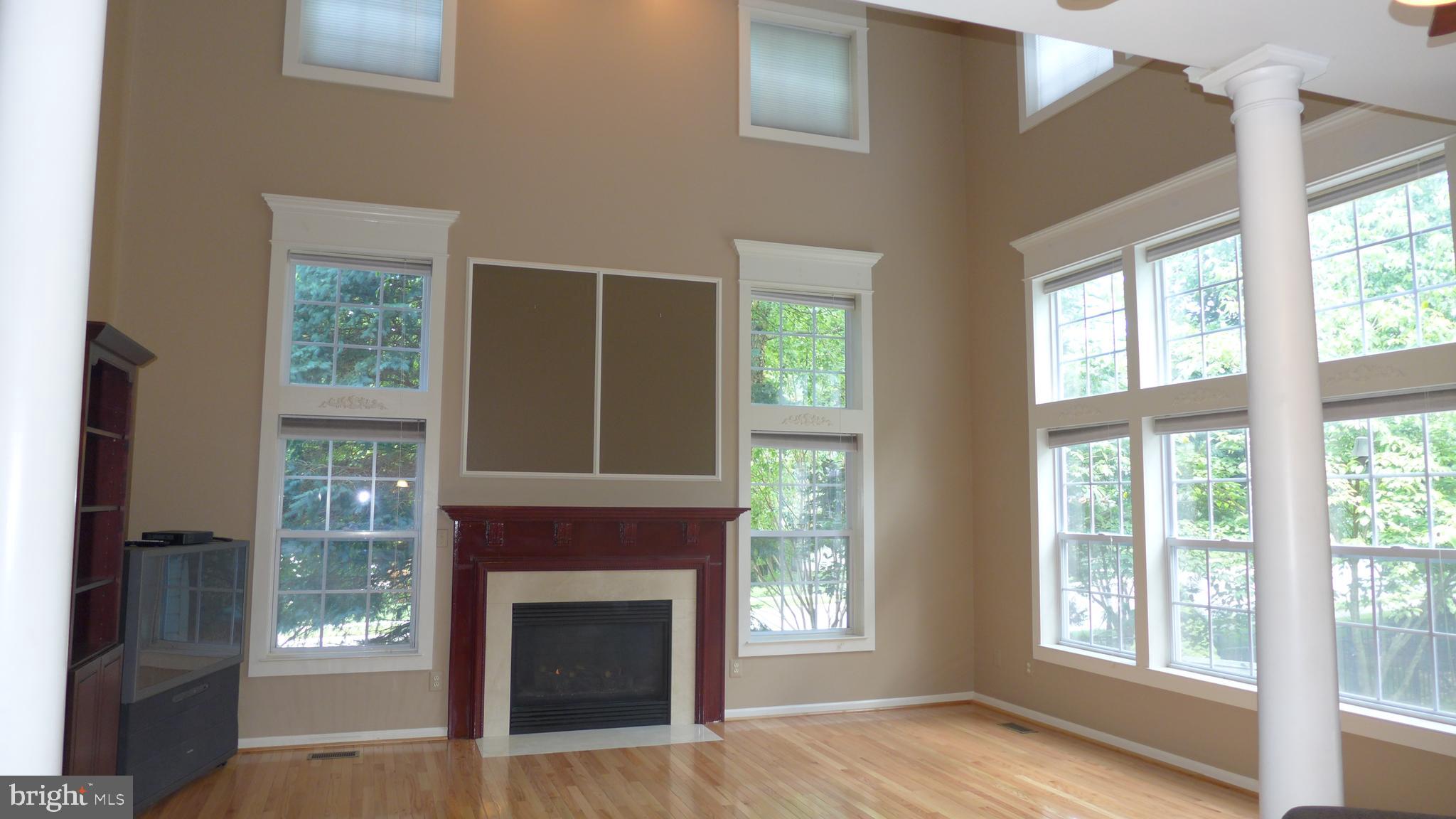 VINEYARD OAK - Residential Lease