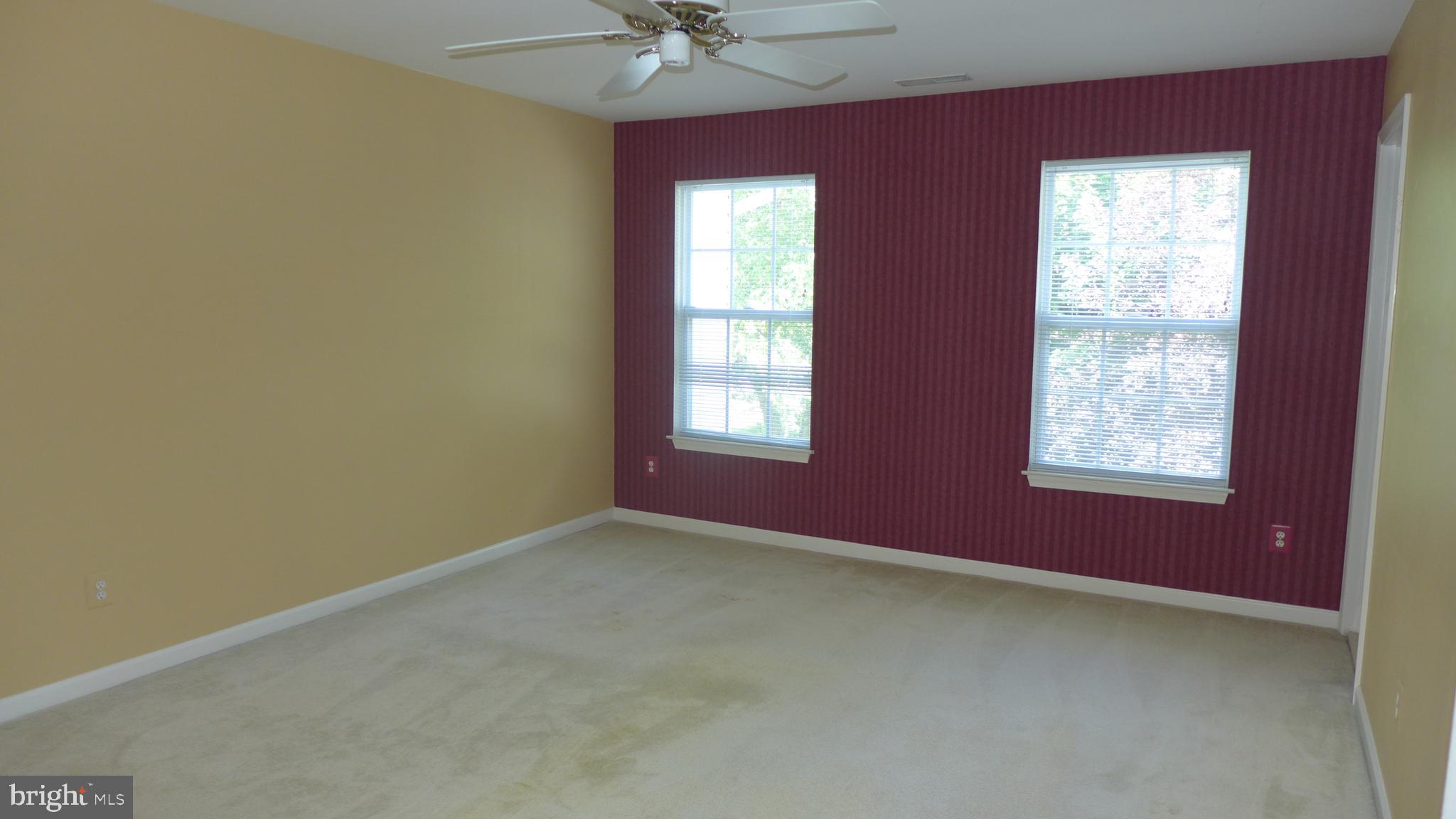 VINEYARD OAK - Residential Lease