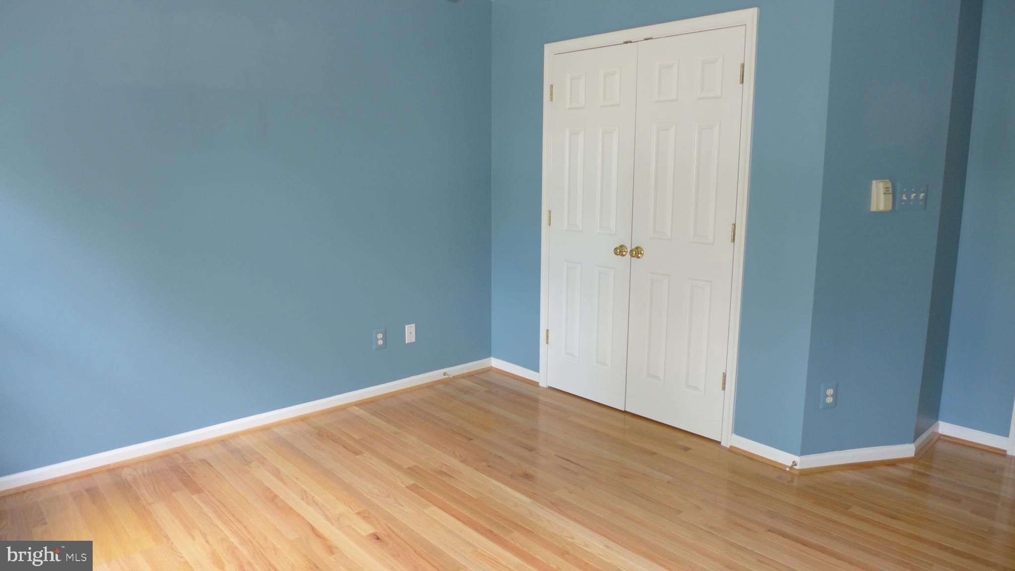 VINEYARD OAK - Residential Lease