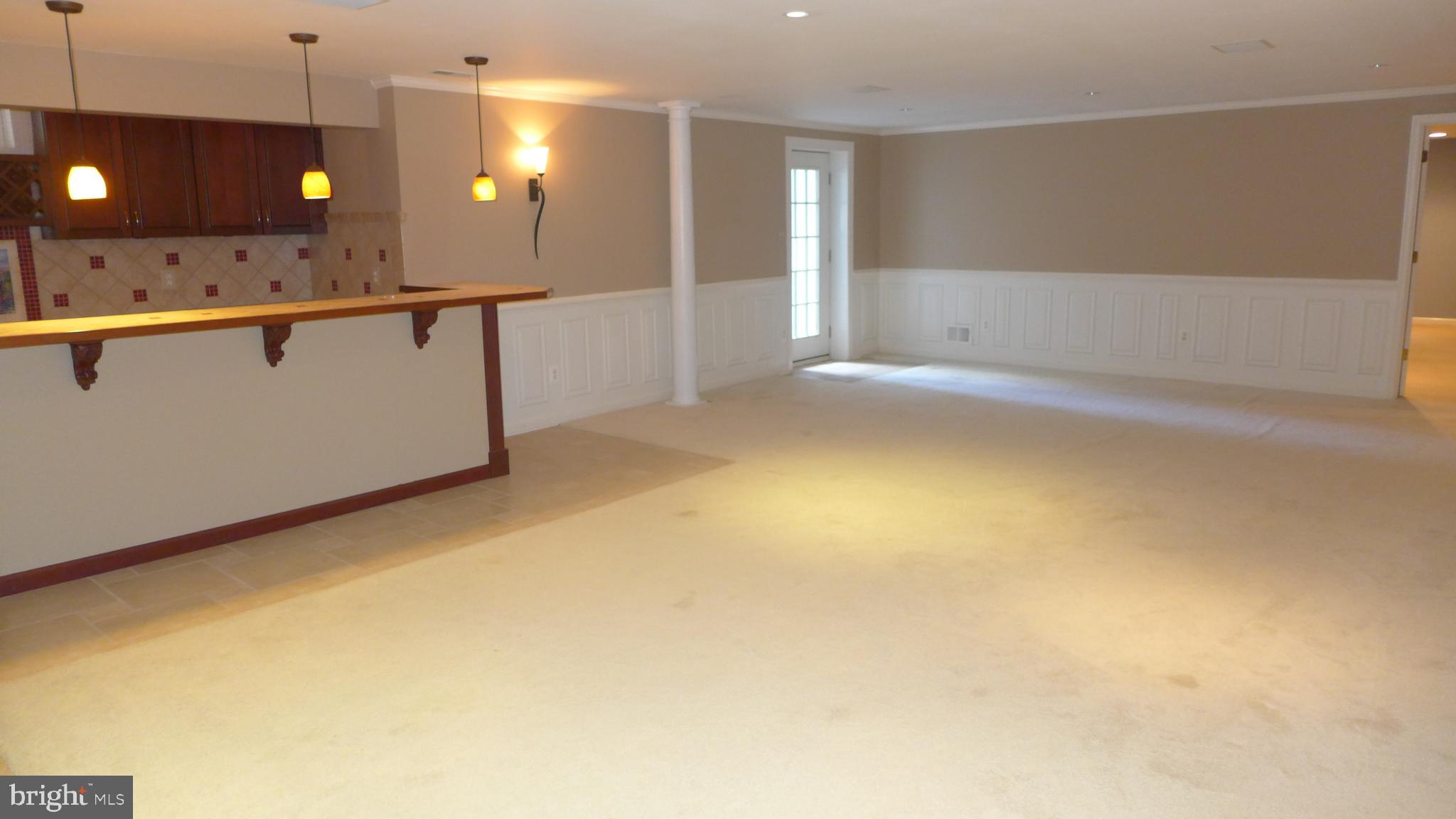 VINEYARD OAK - Residential Lease