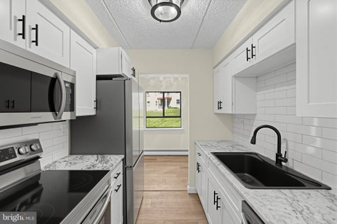 Photo of 280 Bridgewater Road #B-14, BROOKHAVEN, PA 19015 (MLS # PADE2125874)
