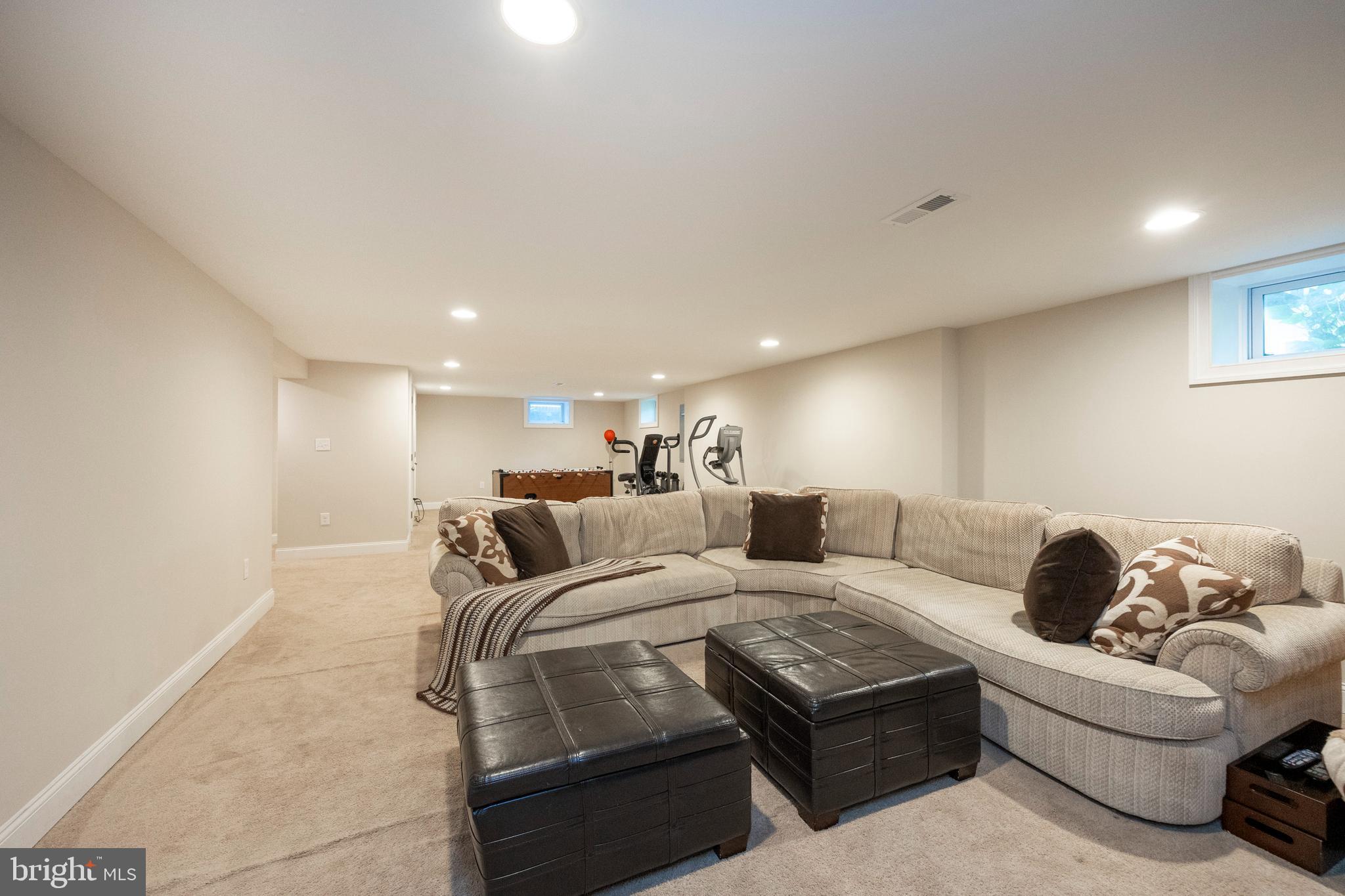 DEEPDALE - Residential