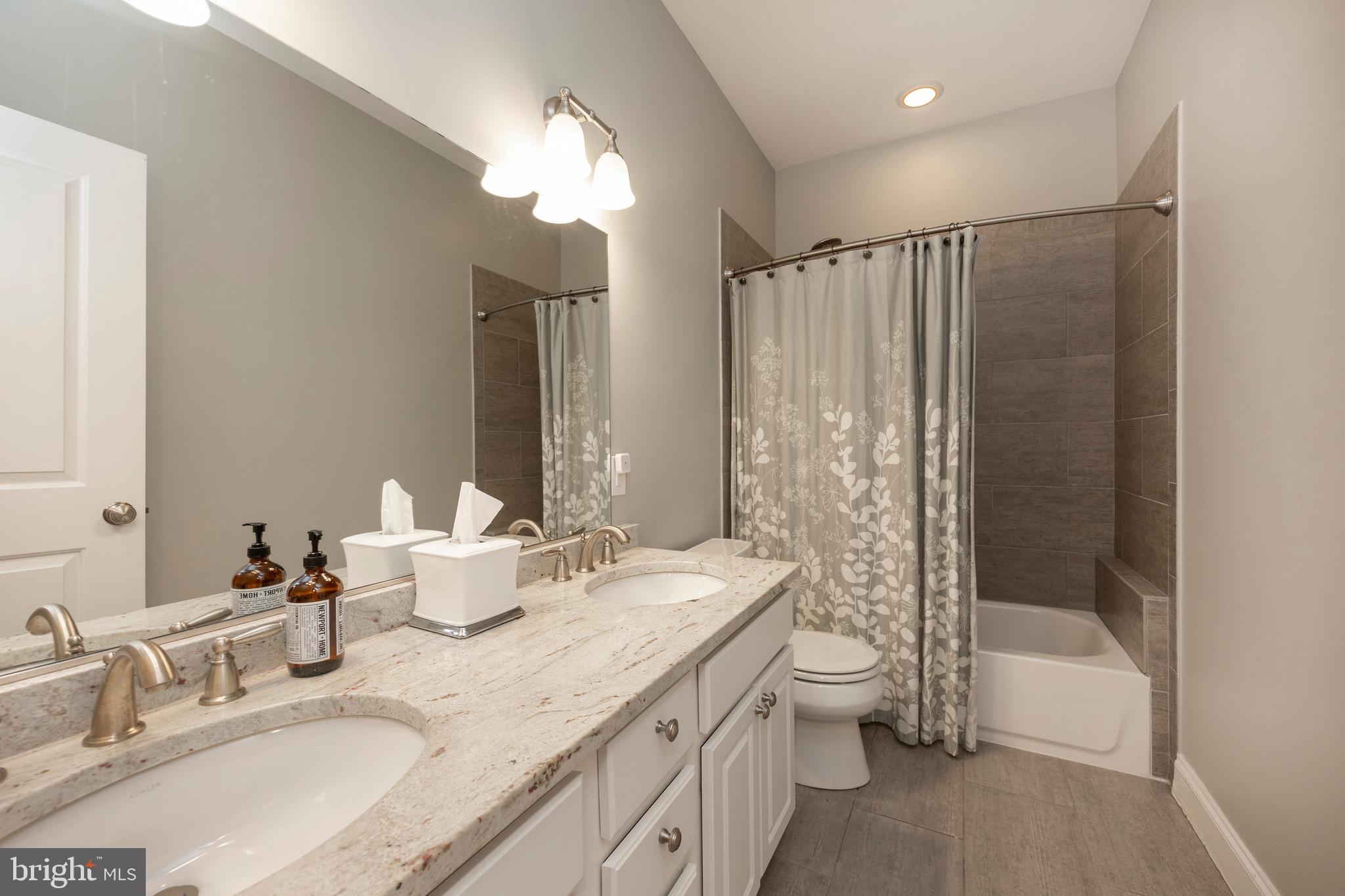 DEEPDALE - Residential