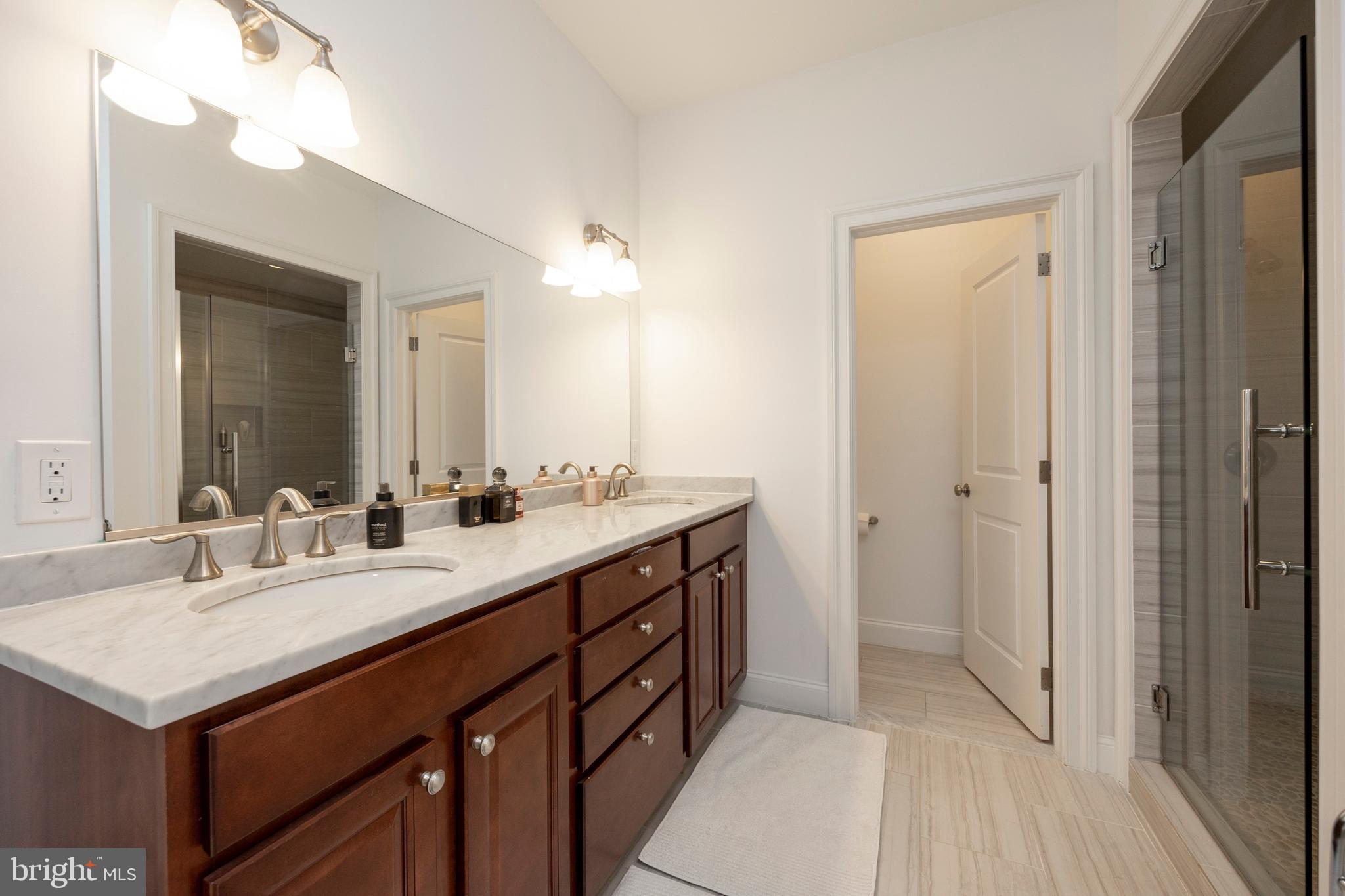 DEEPDALE - Residential