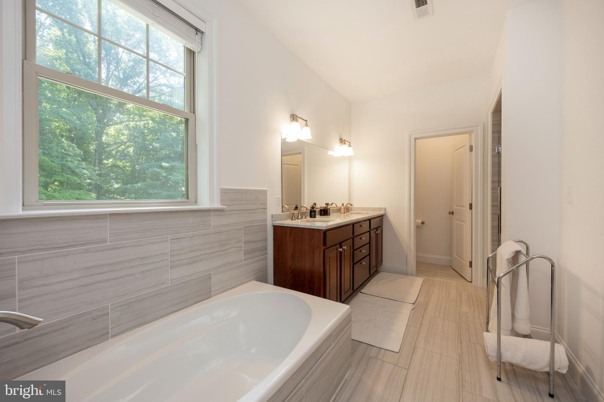 DEEPDALE - Residential