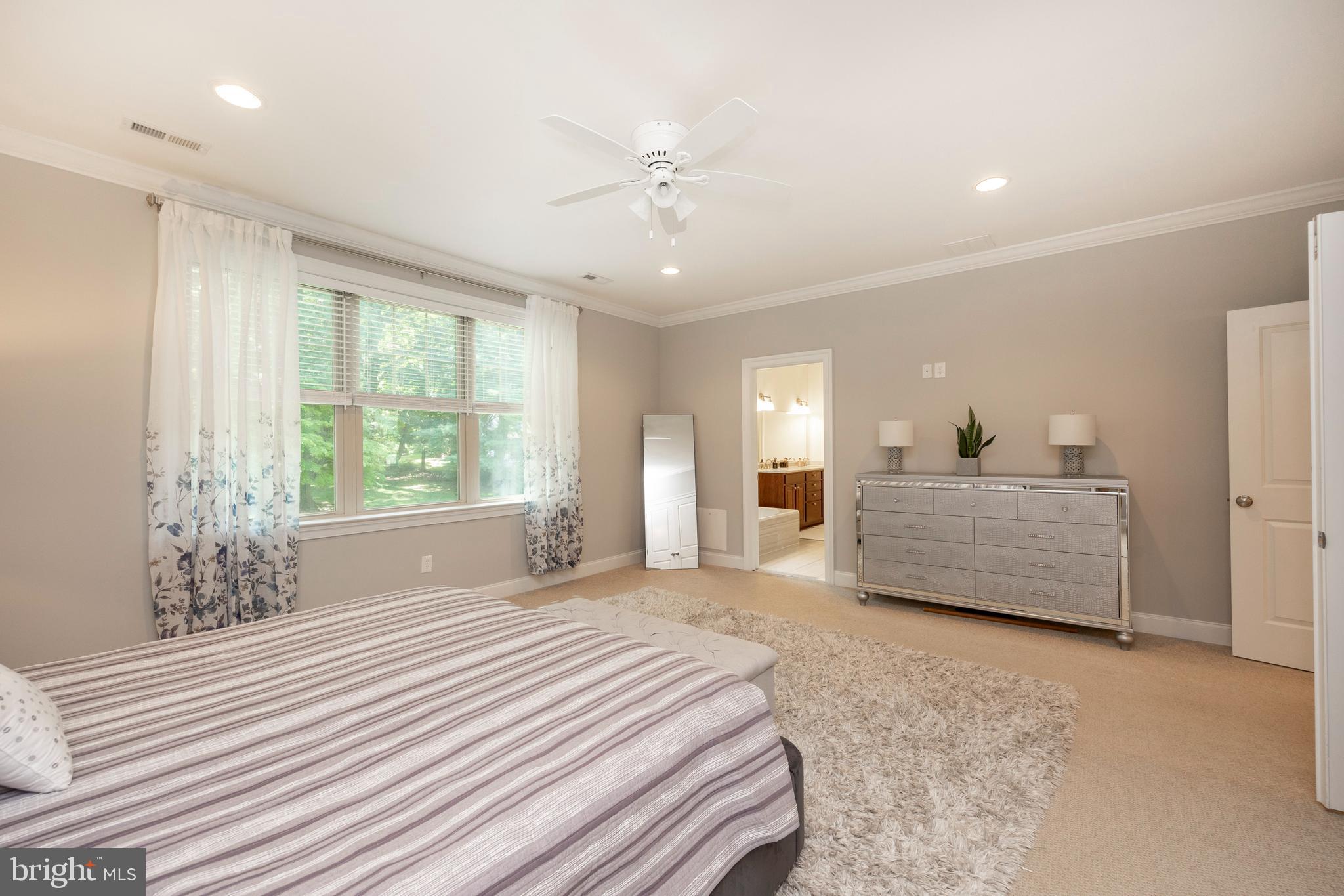 DEEPDALE - Residential