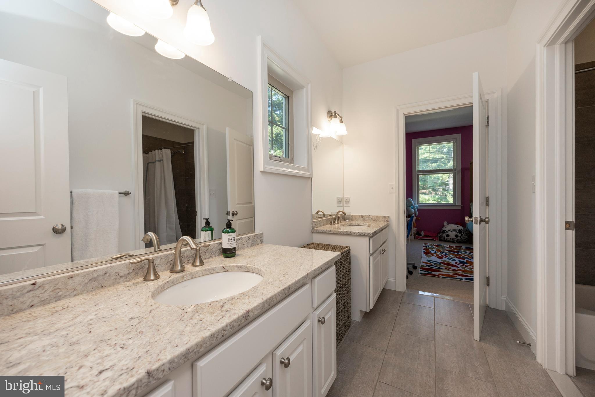 DEEPDALE - Residential