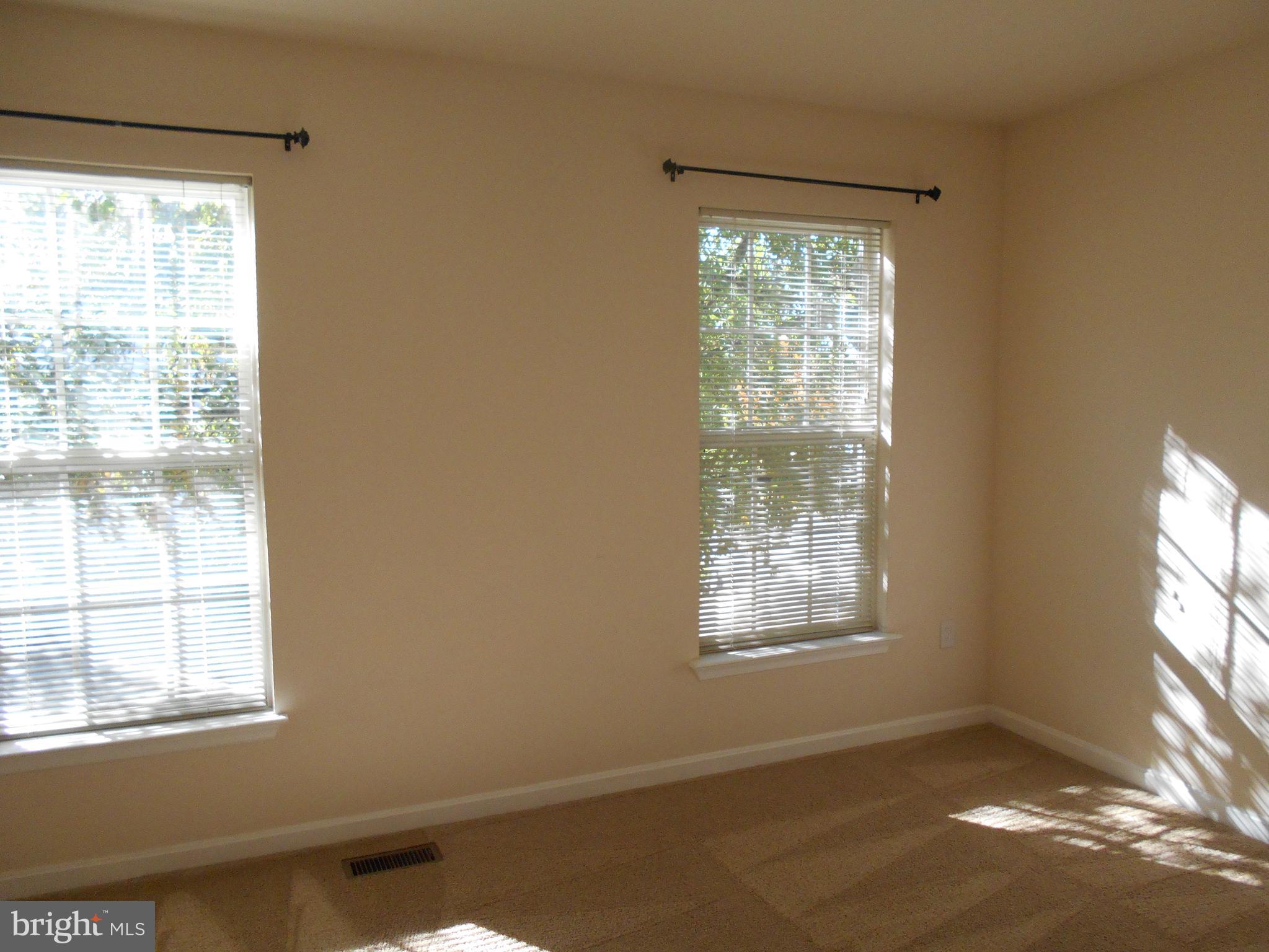 RUSSETT - Residential Lease