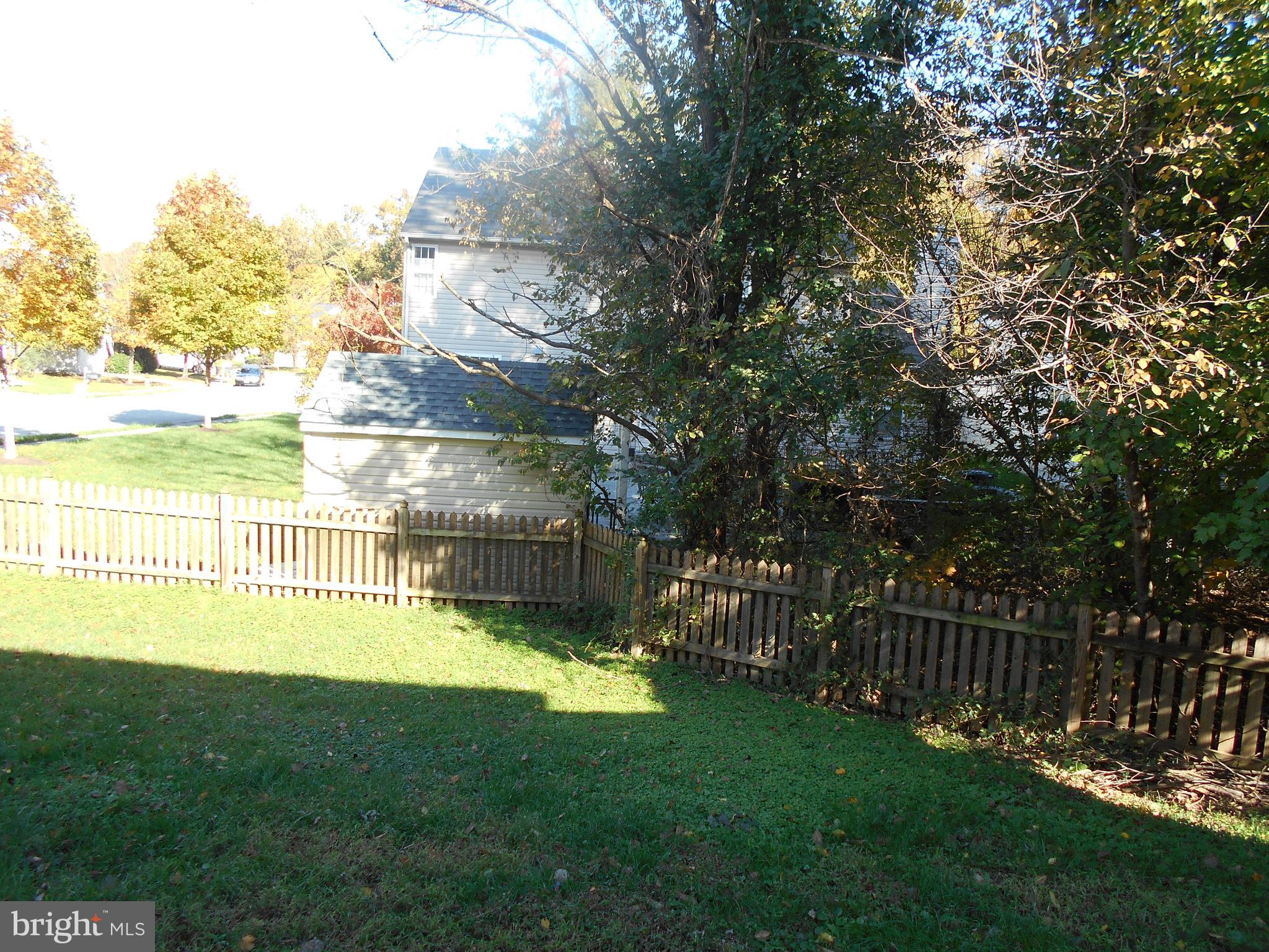 RUSSETT - Residential Lease