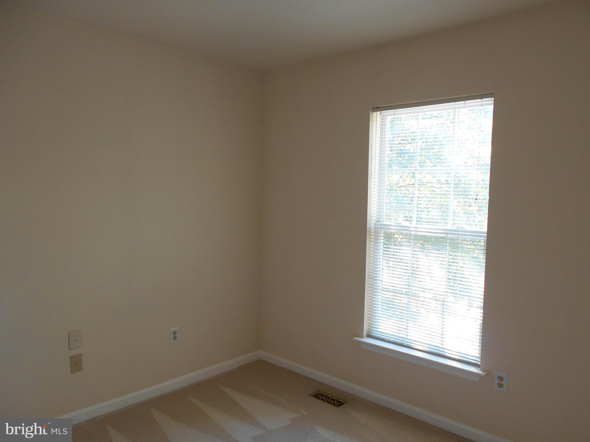 RUSSETT - Residential Lease