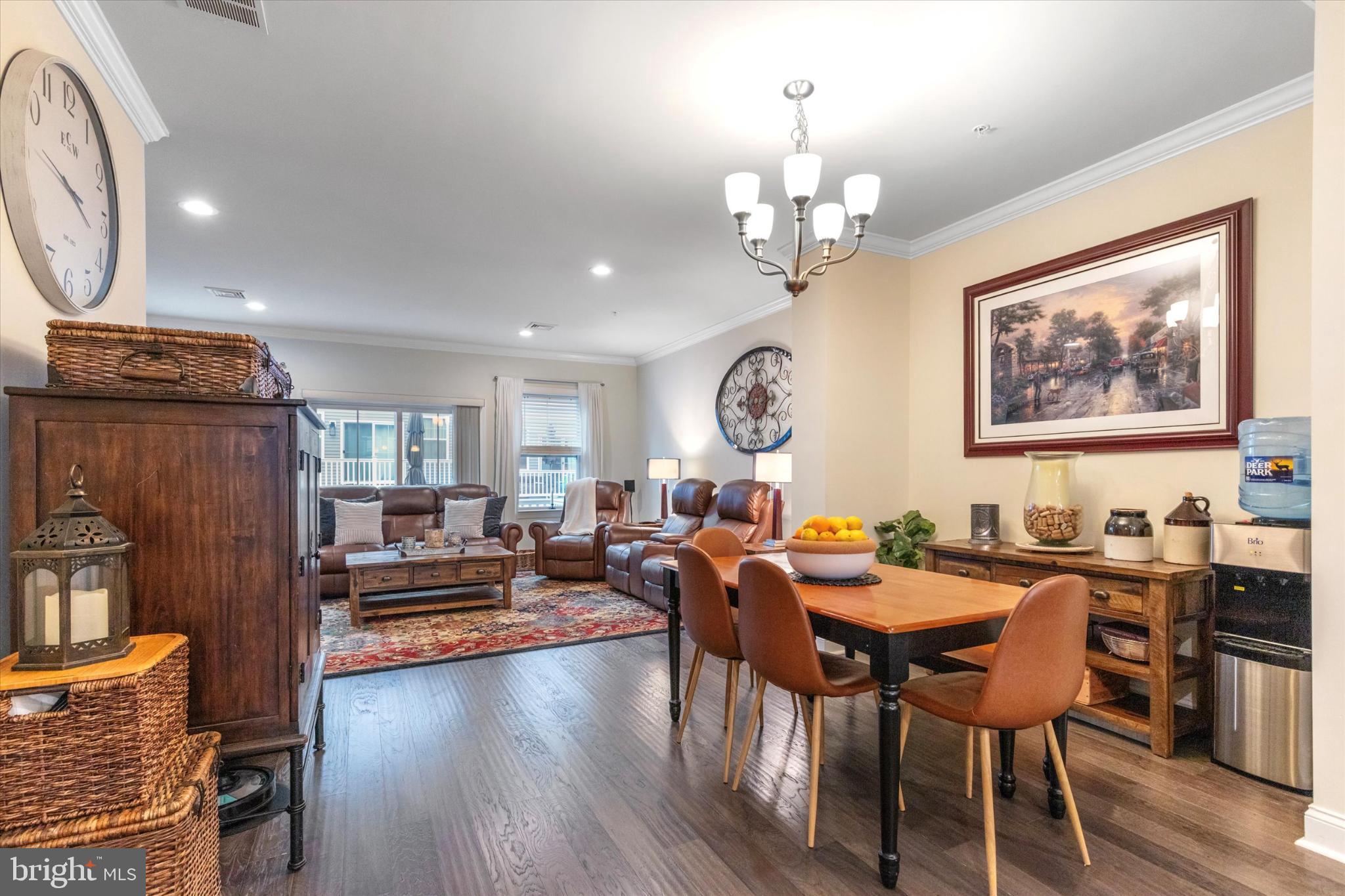 MERION POINTE - Residential