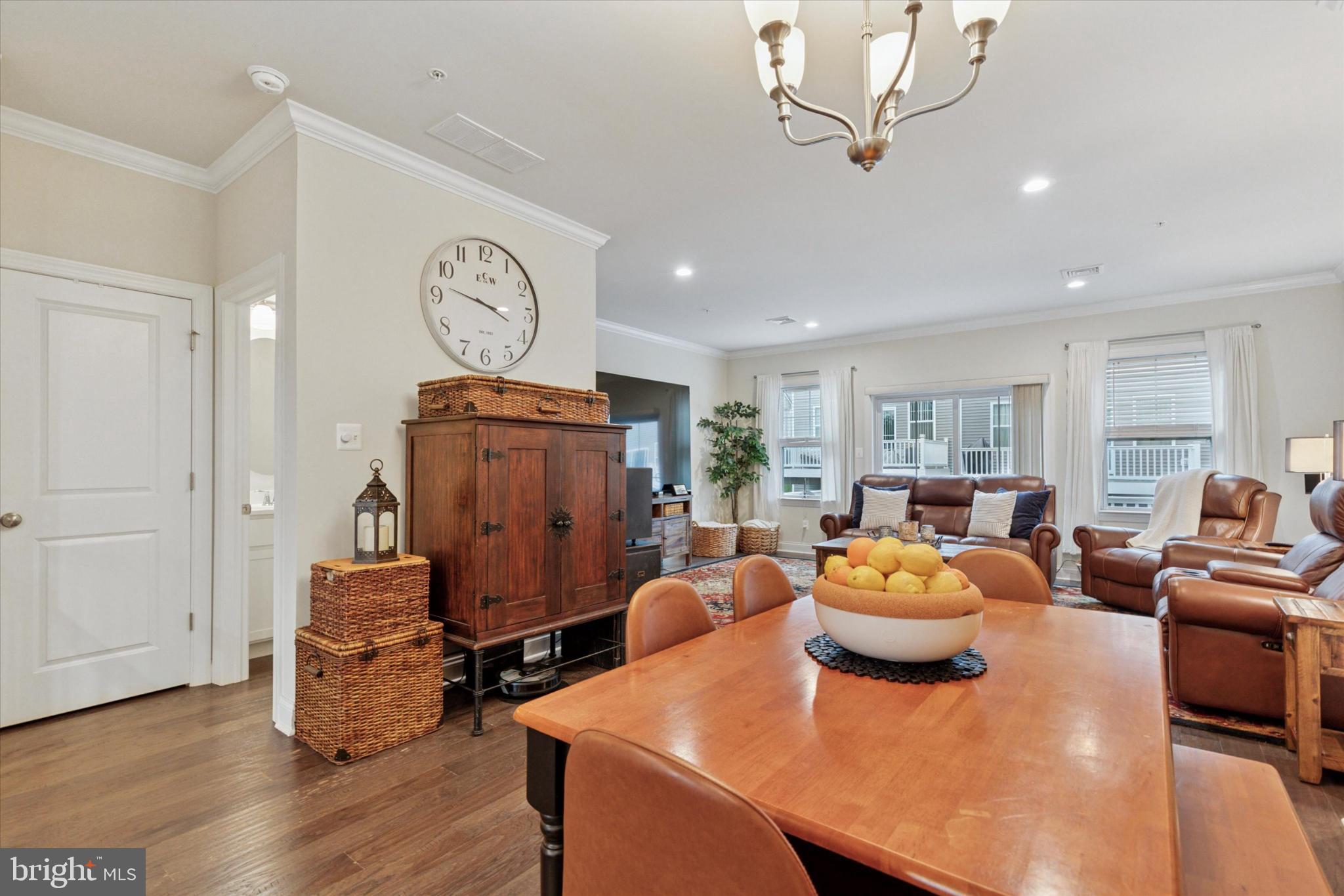 MERION POINTE - Residential