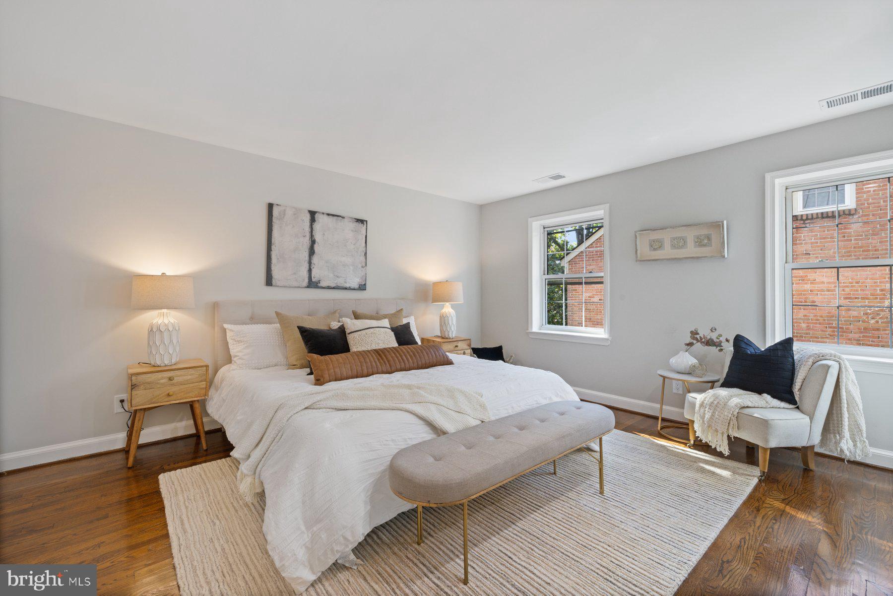 CANAL WAY - Residential