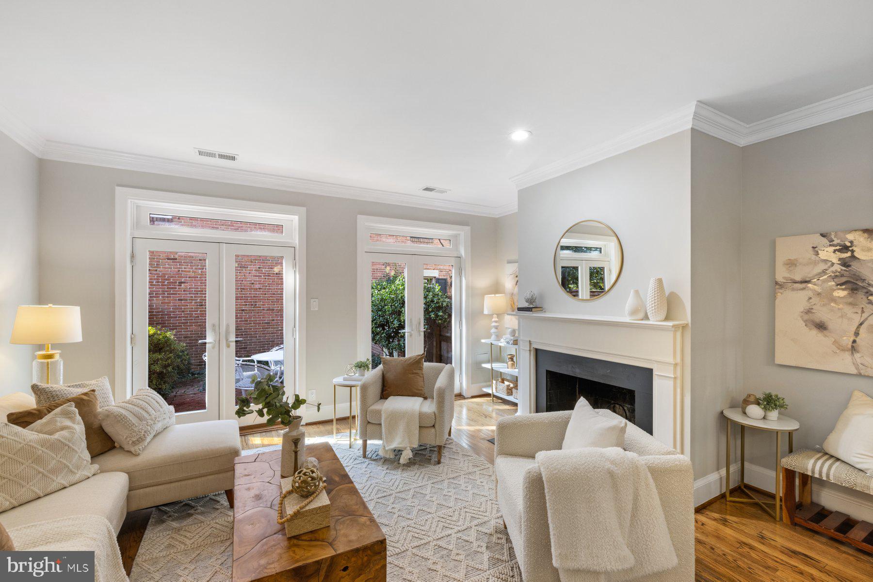 CANAL WAY - Residential