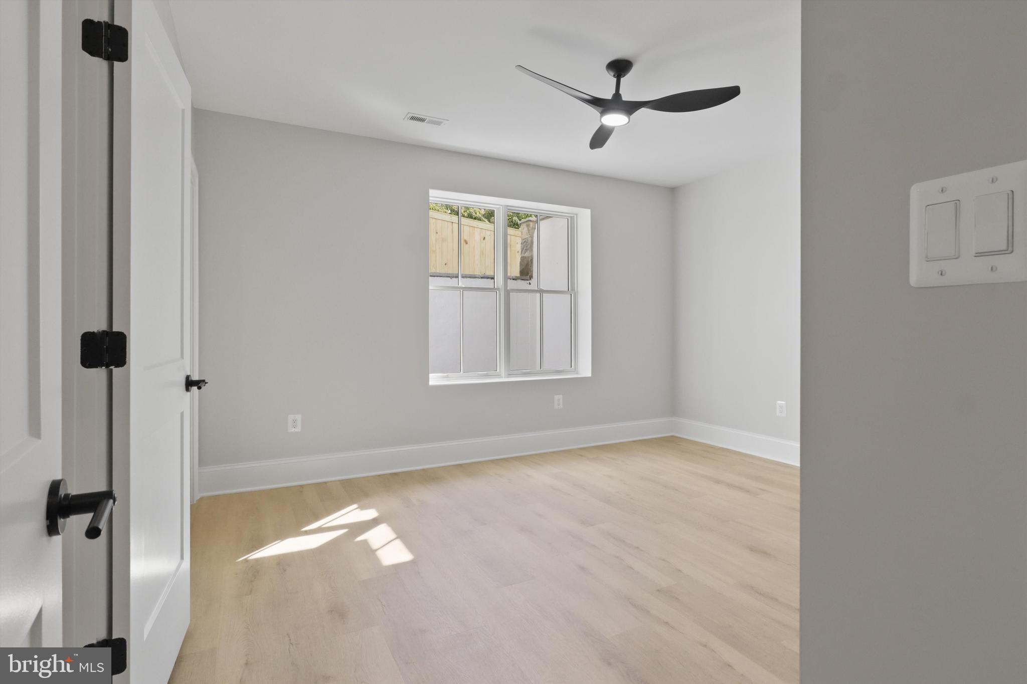 WOODMONT - Residential