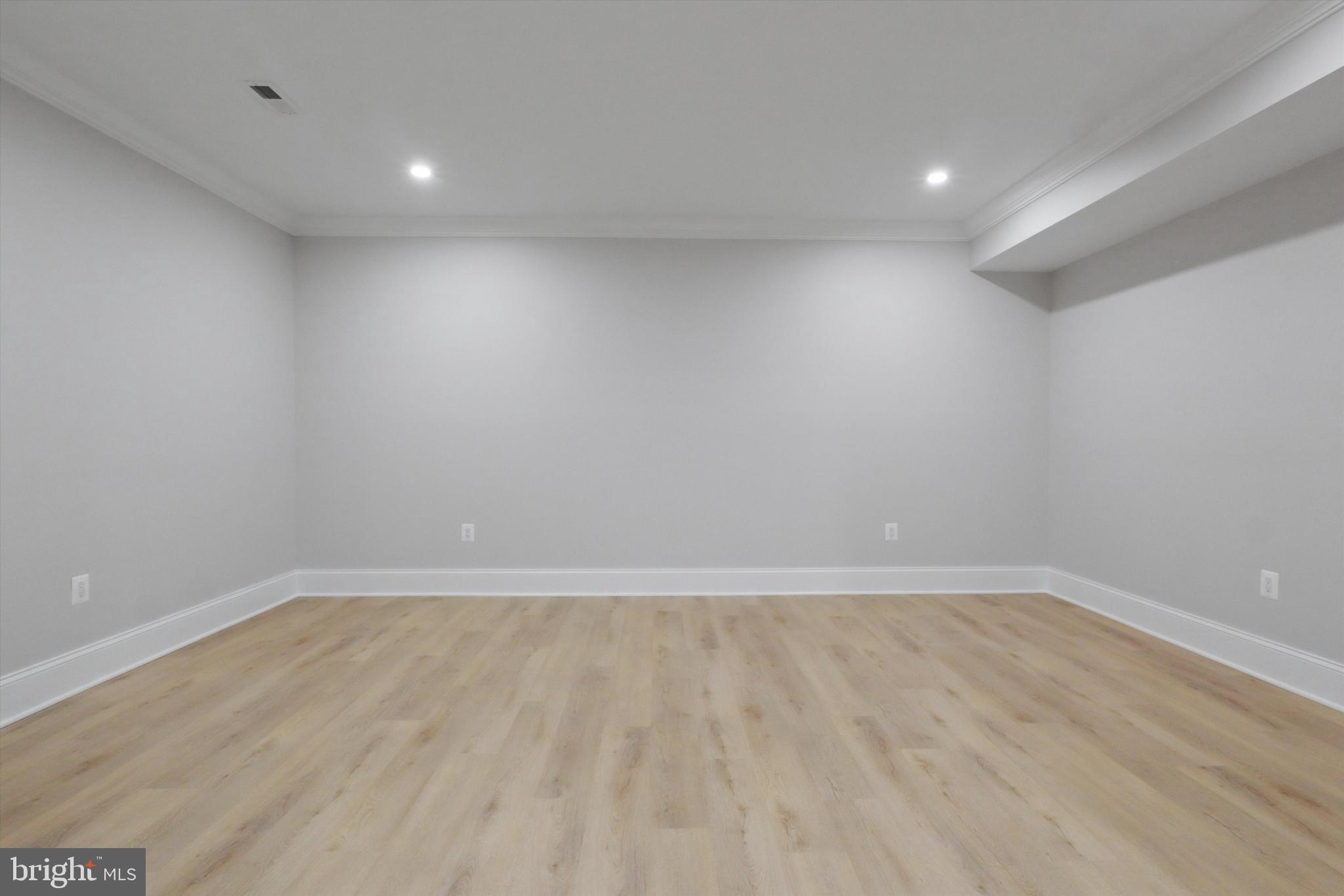 WOODMONT - Residential