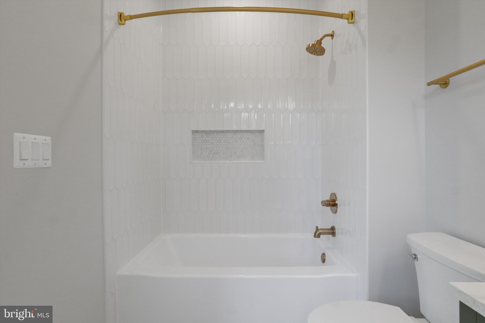 WOODMONT - Residential