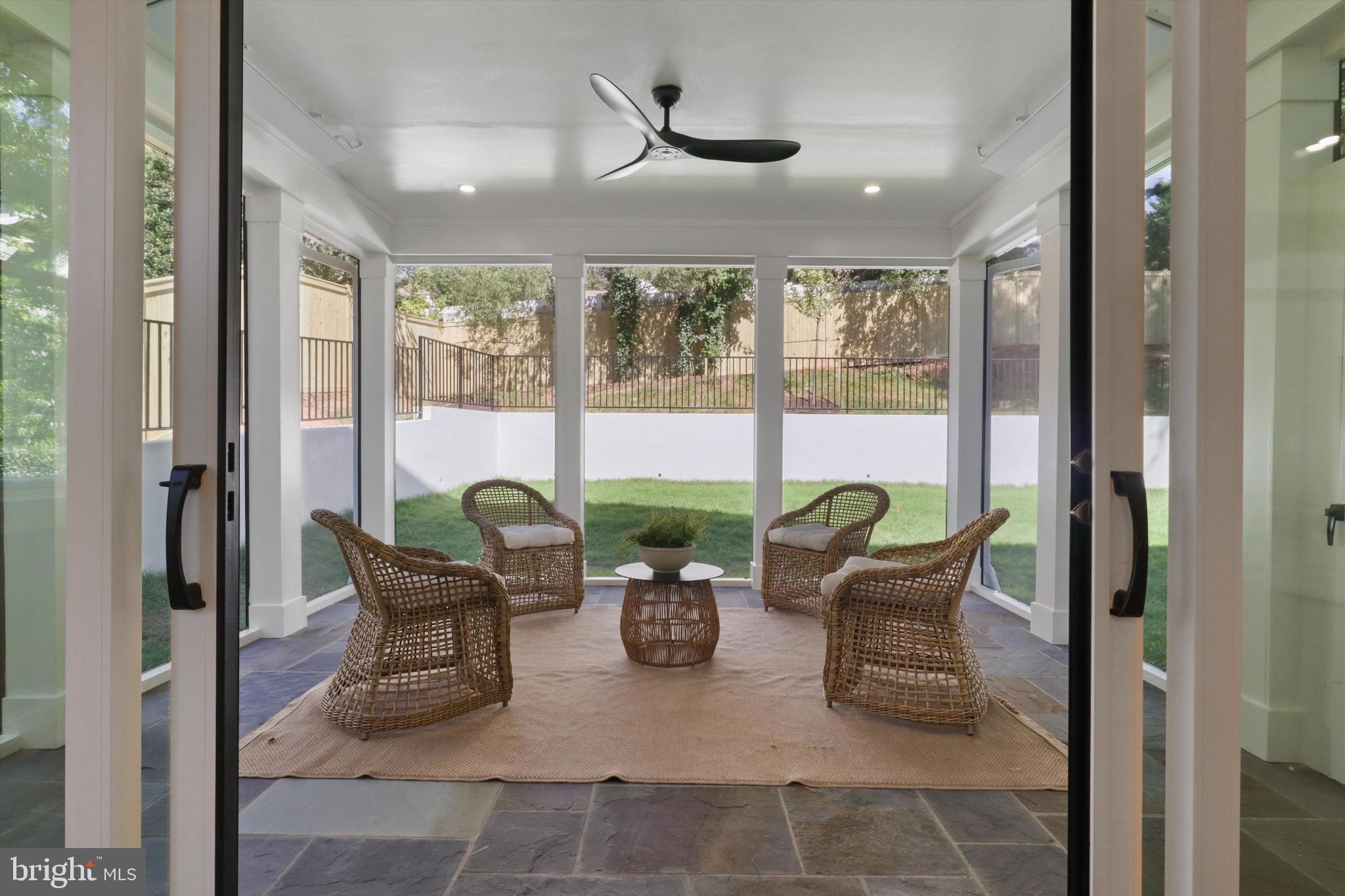 WOODMONT - Residential