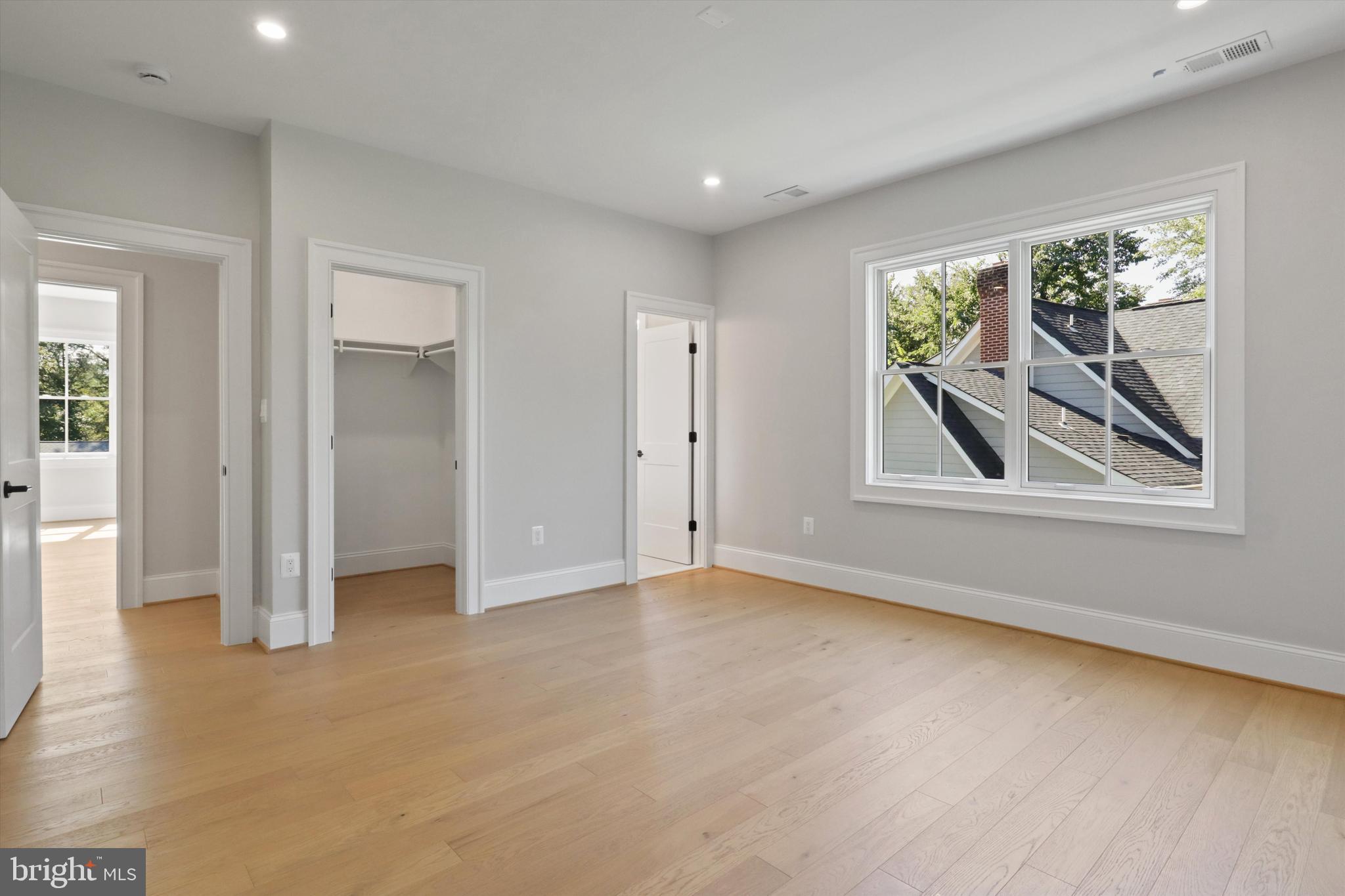 WOODMONT - Residential