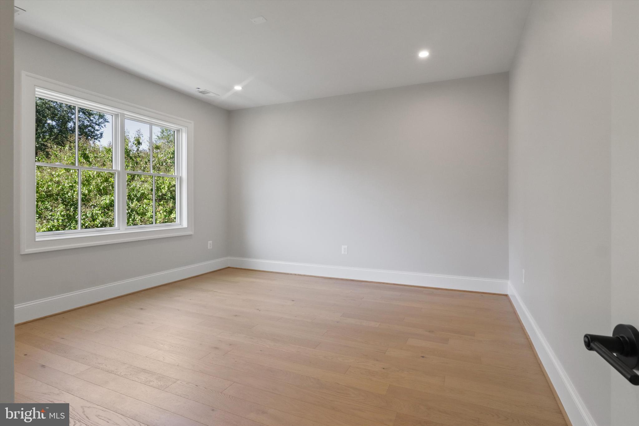 WOODMONT - Residential