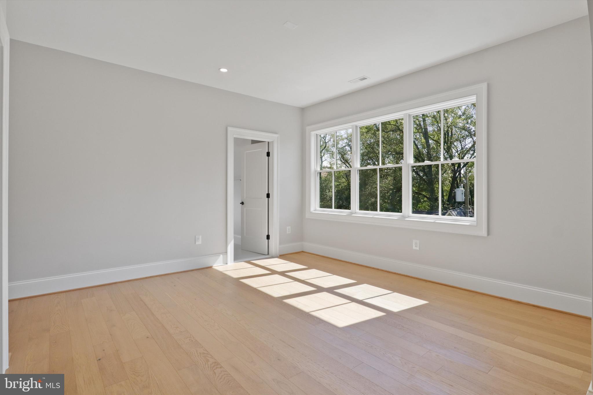 WOODMONT - Residential