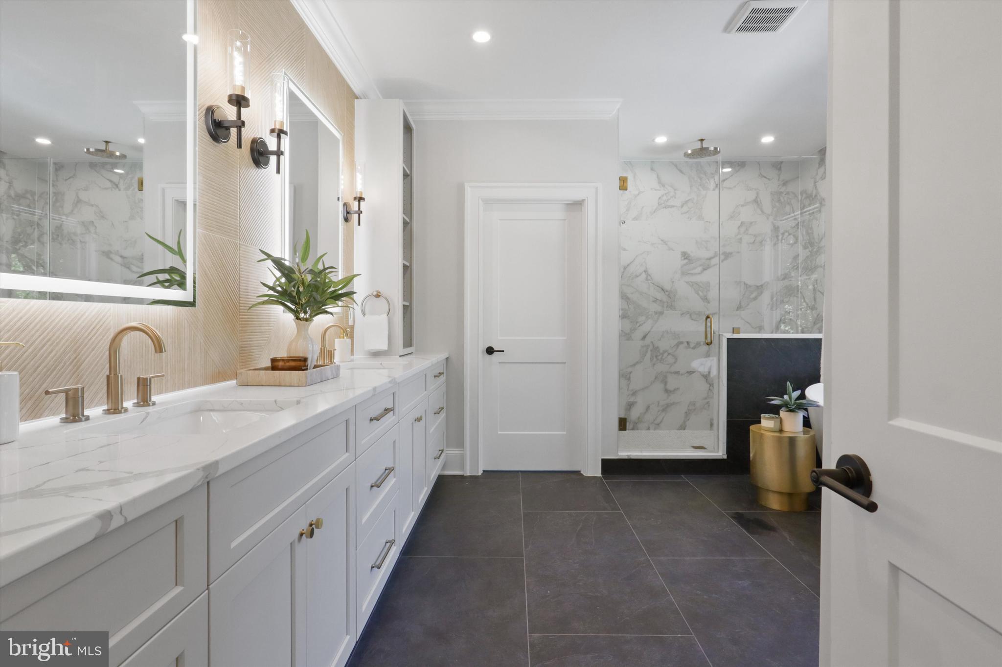 WOODMONT - Residential