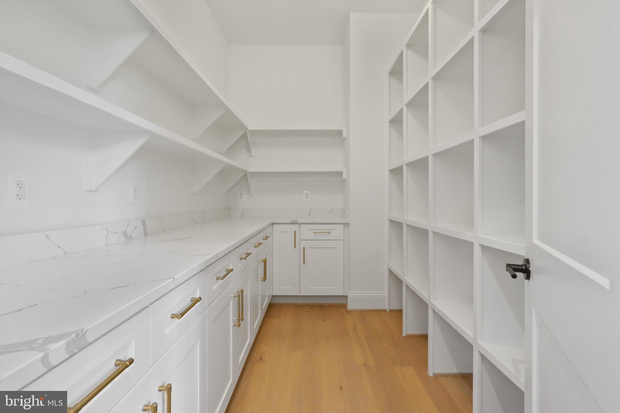 WOODMONT - Residential